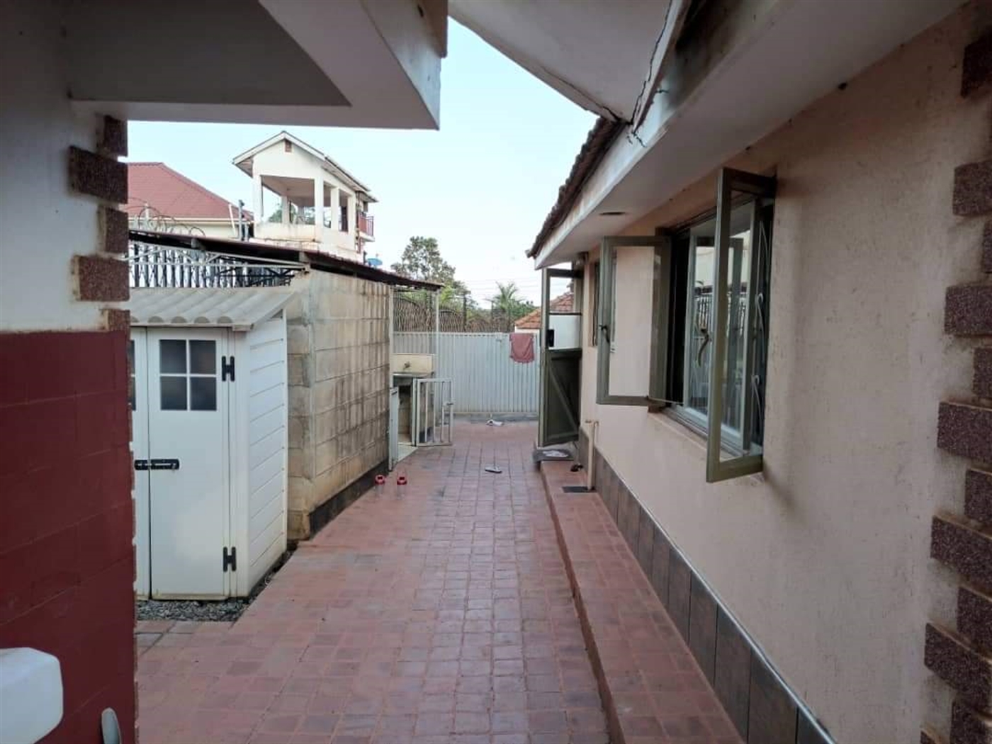 Bungalow for sale in Munyonyo Kampala