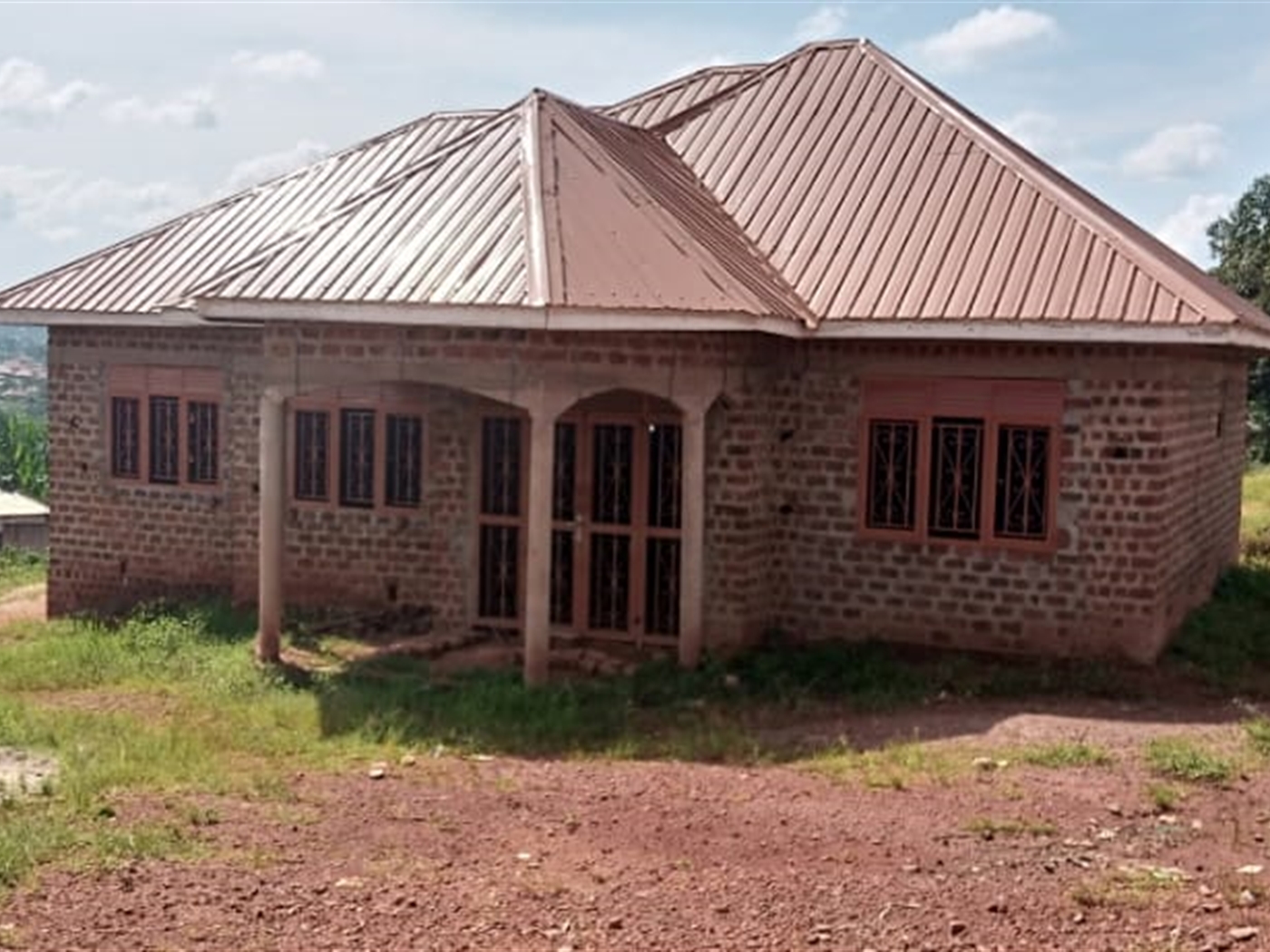Bungalow for sale in Kitemu Wakiso