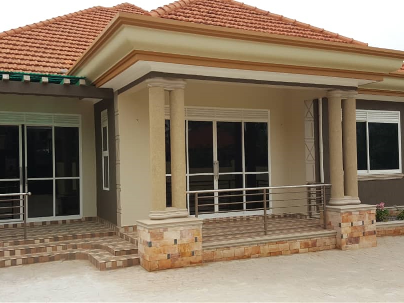 Bungalow for sale in Kitende Wakiso