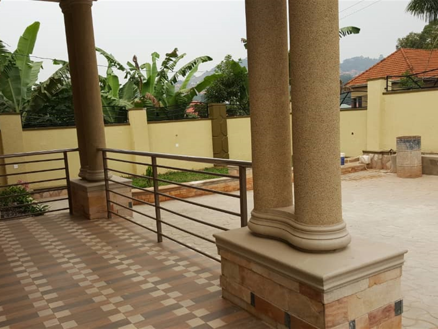 Bungalow for sale in Kitende Wakiso