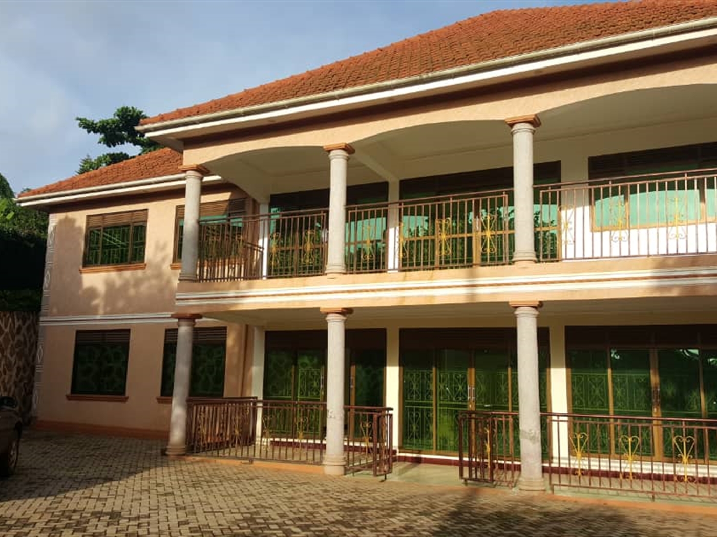 Storeyed house for sale in Seguku Wakiso