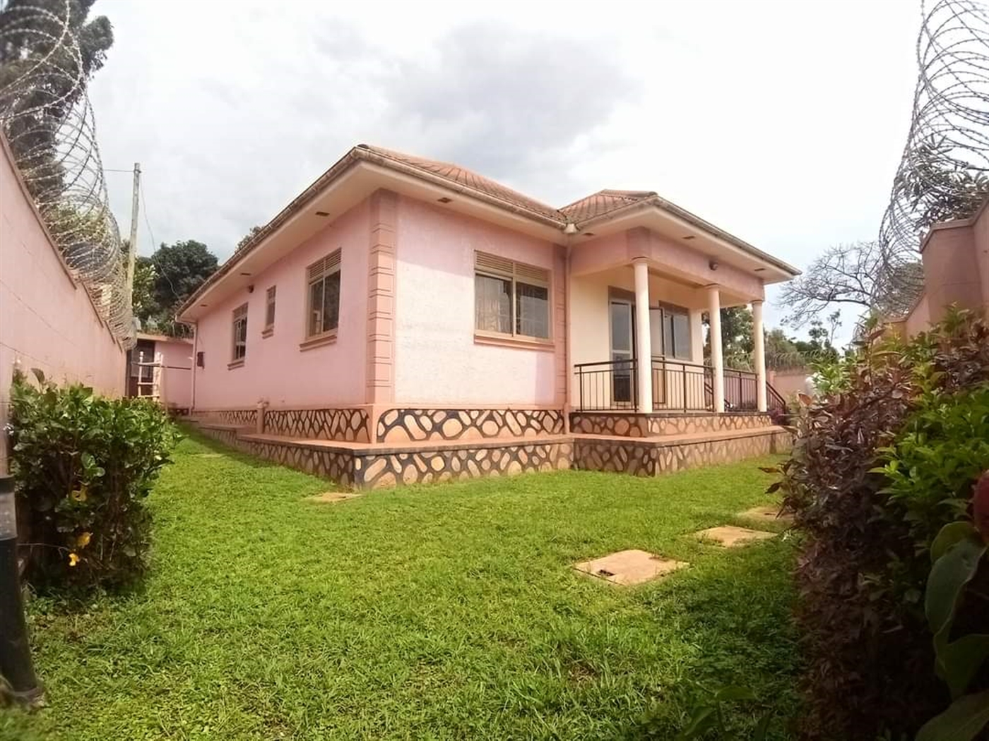 Bungalow for sale in Kira Wakiso