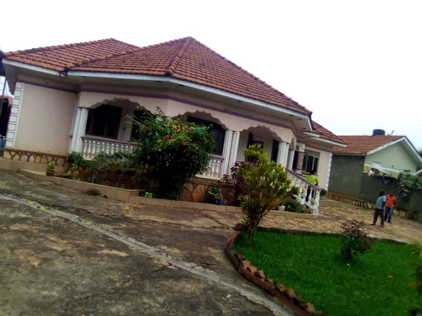 Bungalow for sale in Bweyogerere Kampala