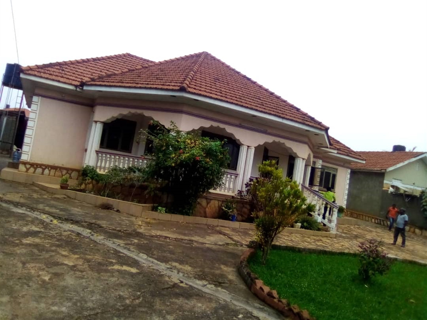 Bungalow for sale in Bweyogerere Kampala