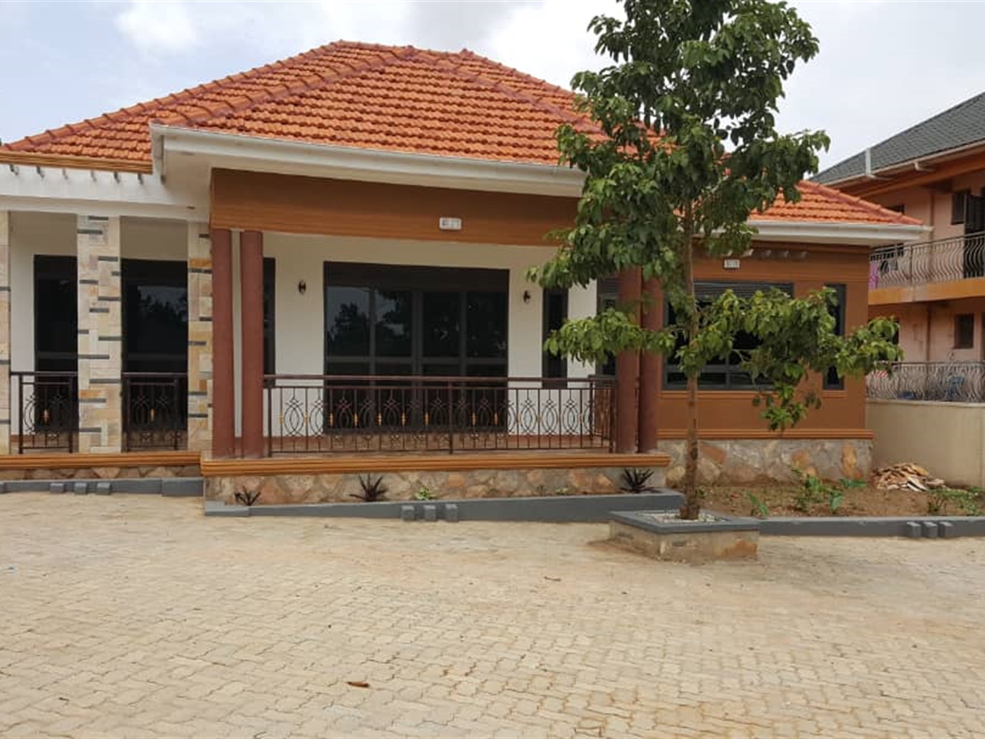 Bungalow for sale in Kitende Wakiso