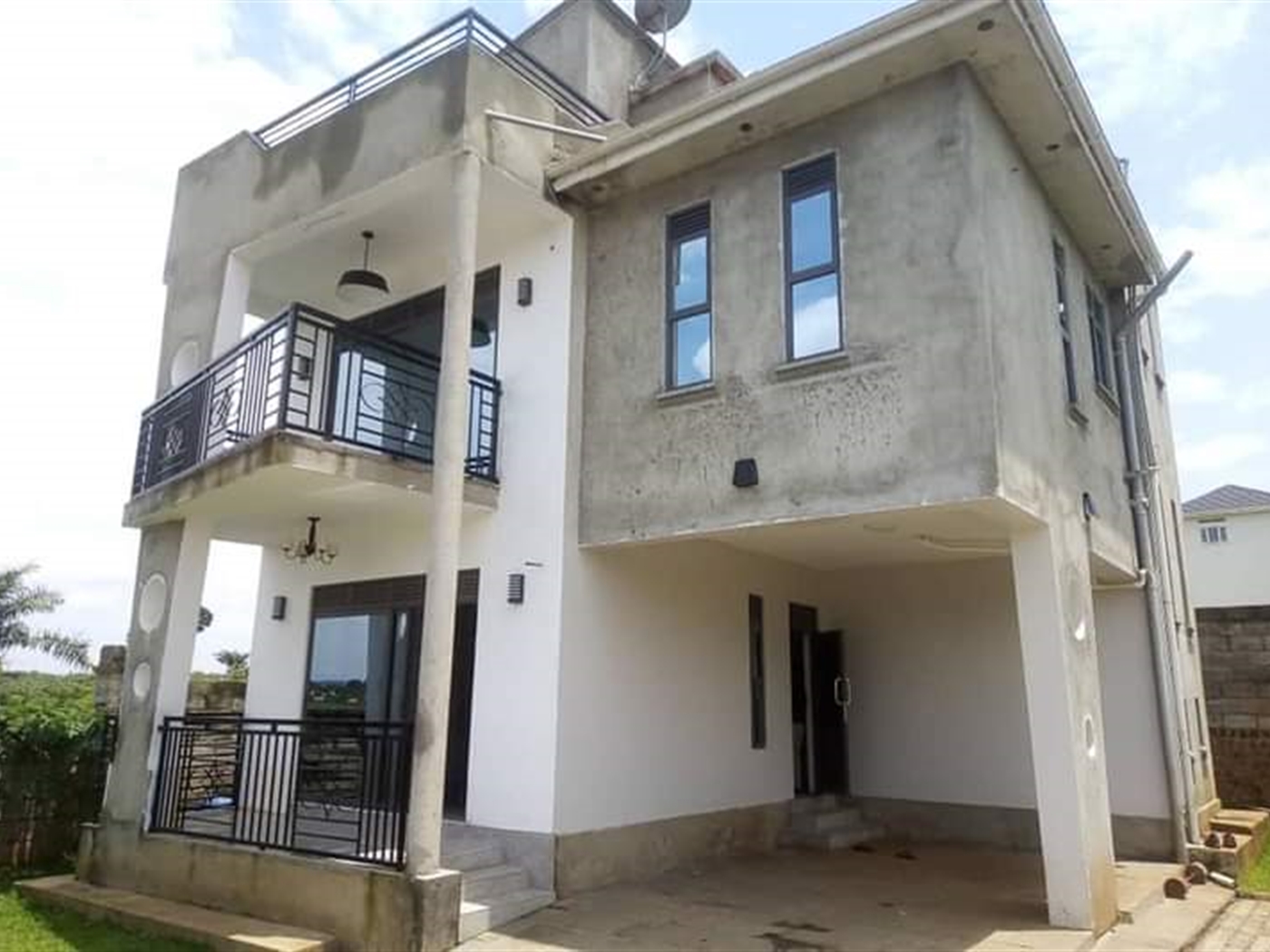 Storeyed house for sale in Katabi Wakiso