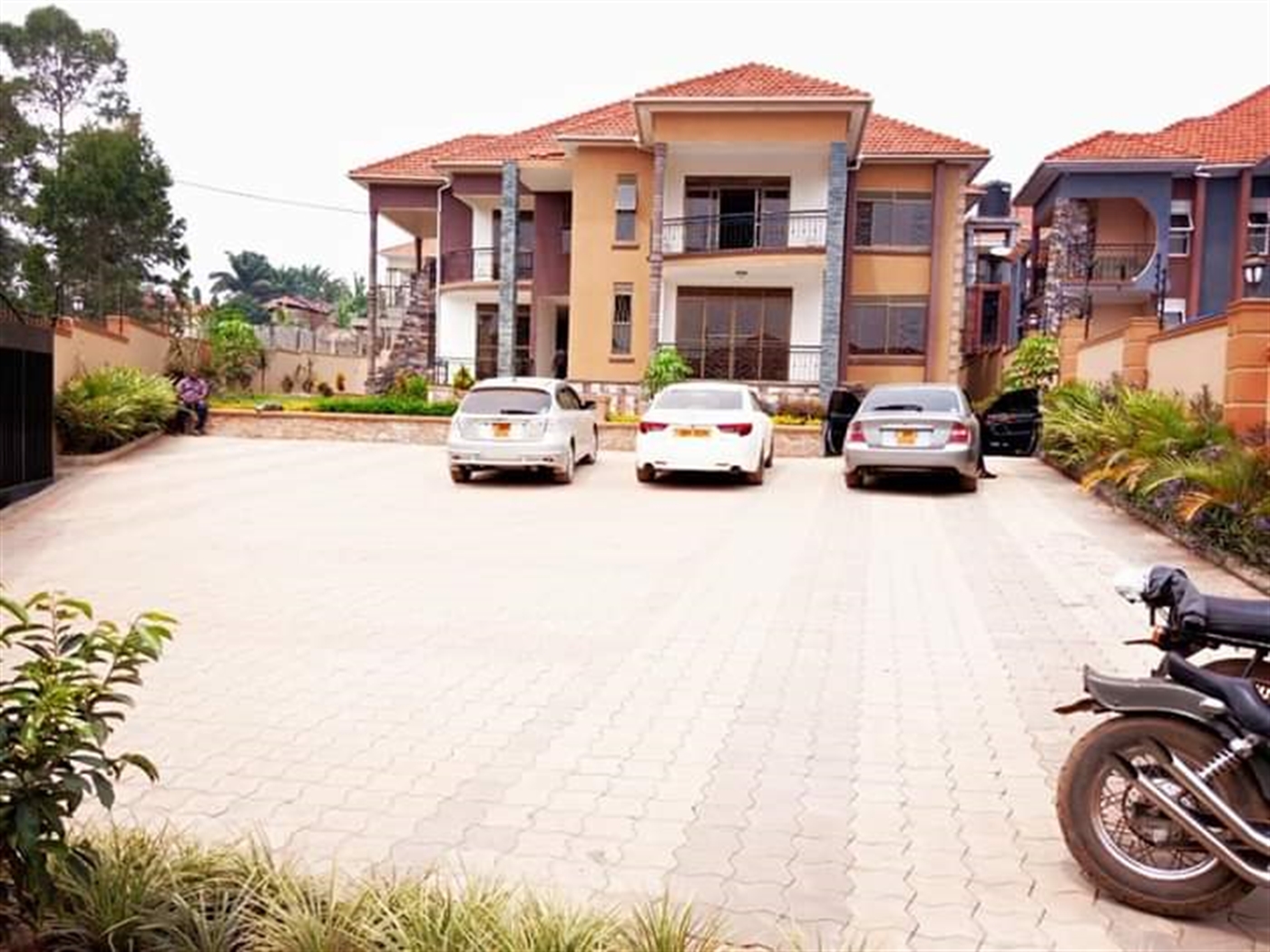 Storeyed house for sale in Kiwaatule Kampala