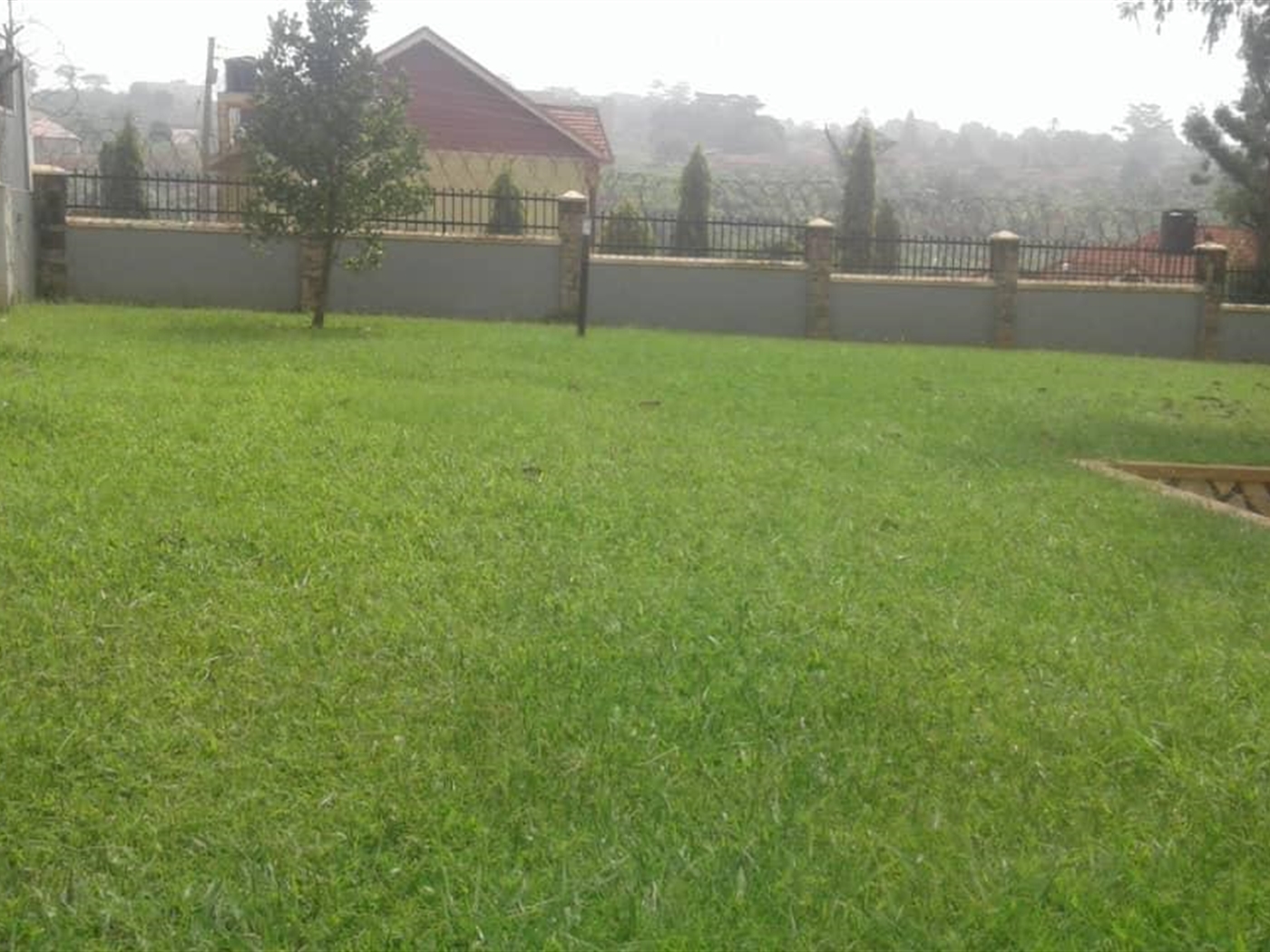 Bungalow for sale in Kiwaatule Kampala