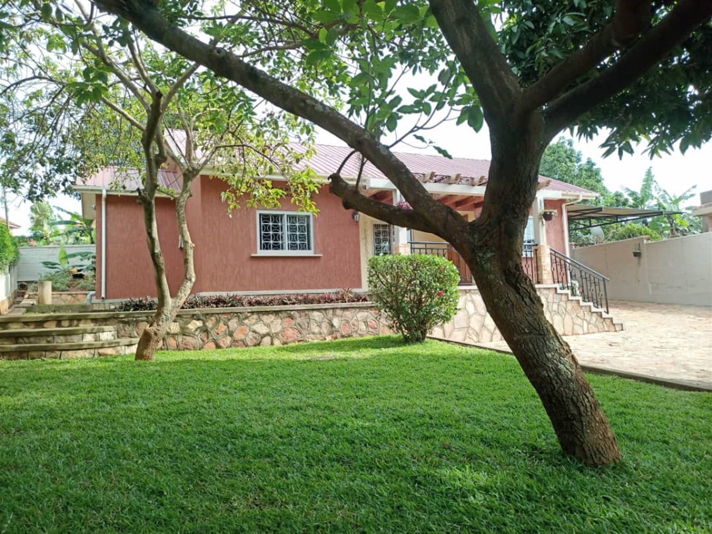 Bungalow for sale in Kisaasi Kampala