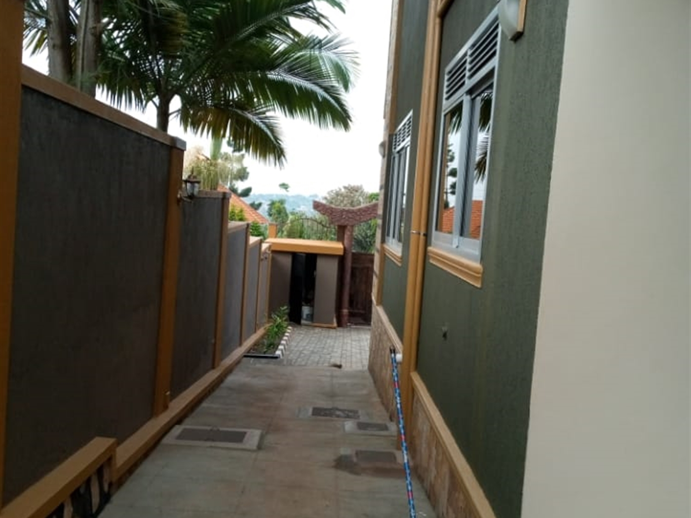 Storeyed house for sale in Akright Wakiso