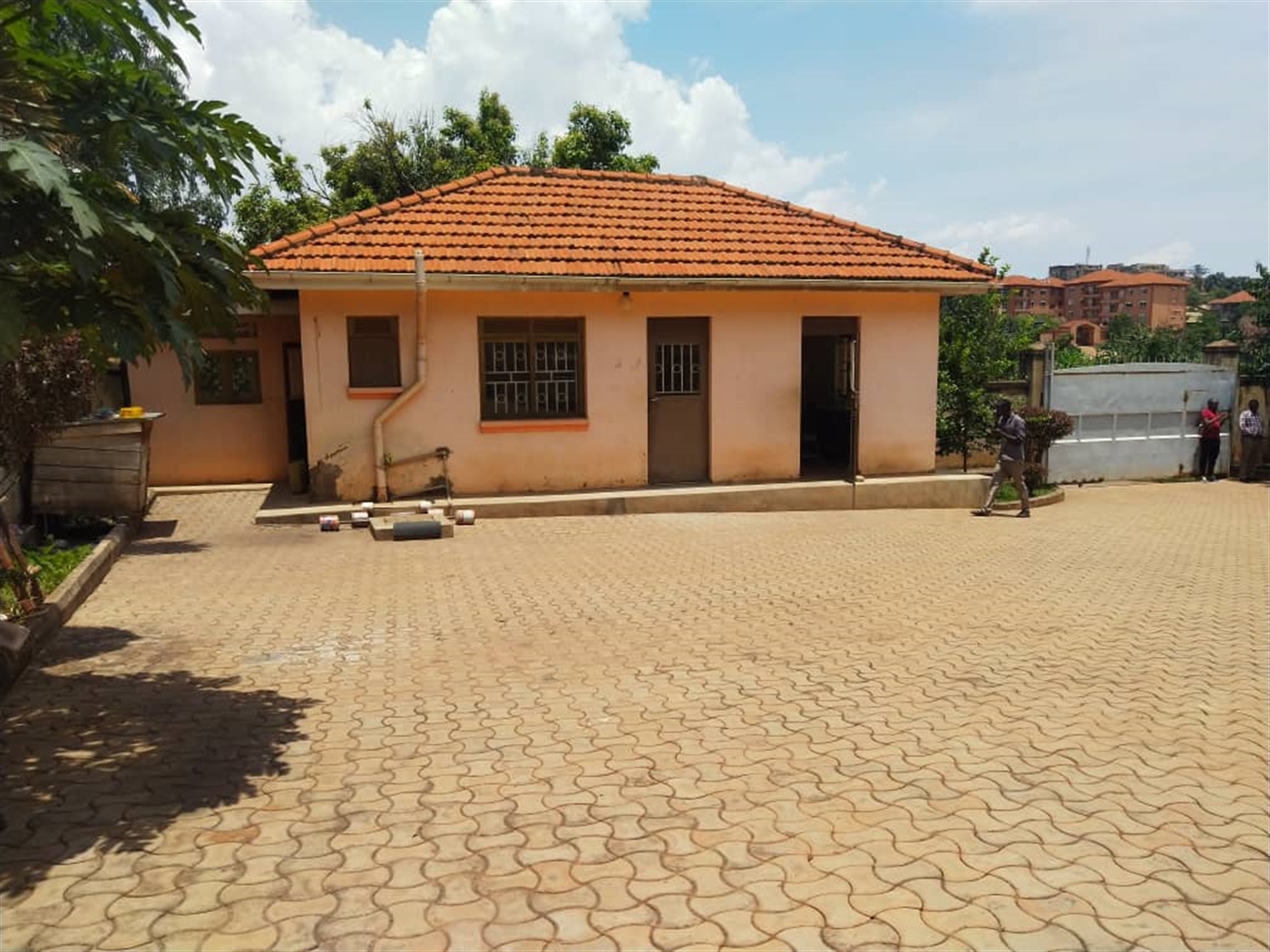 Apartment for sale in Kiwaatule Kampala