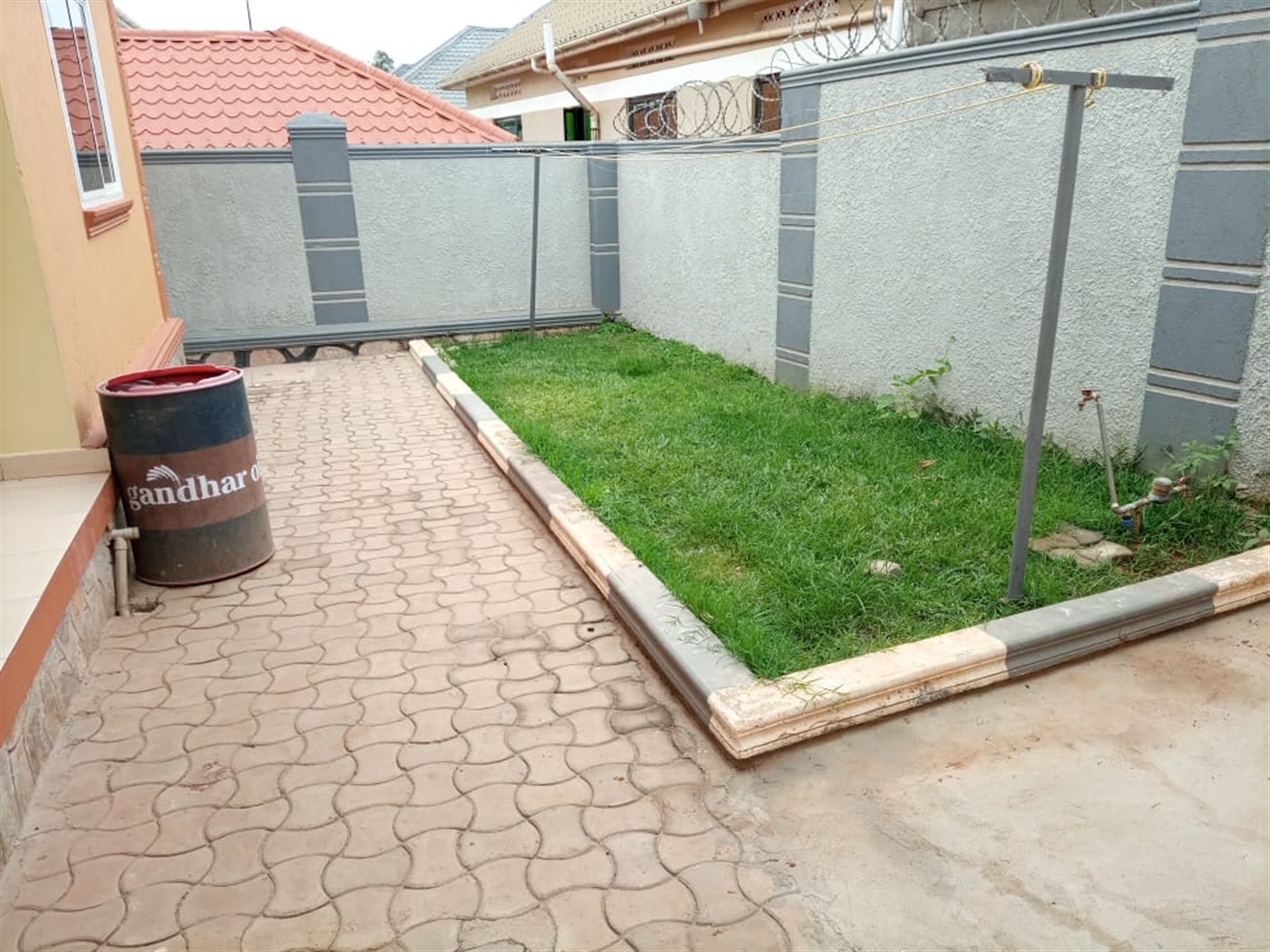 Bungalow for sale in Kitende Wakiso