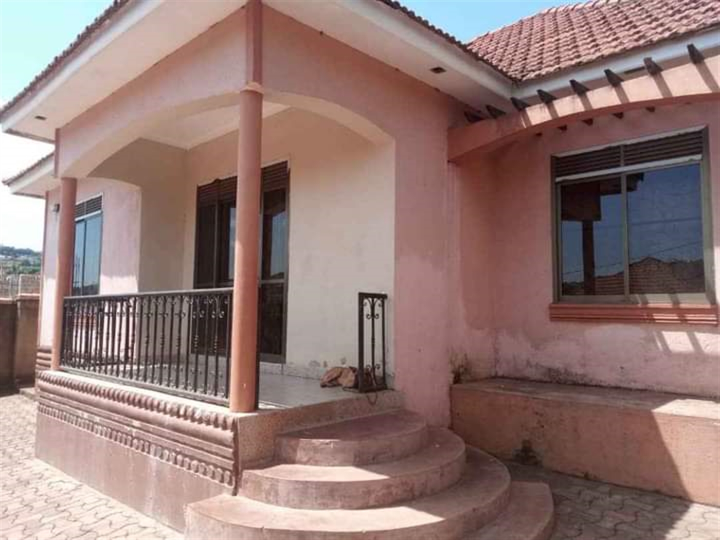 Bungalow for sale in Bwebajja Wakiso