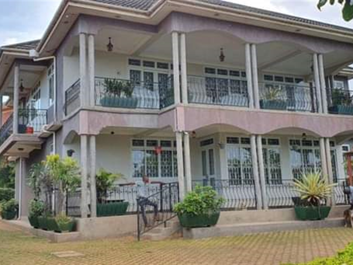 Storeyed house for sale in Zana Wakiso