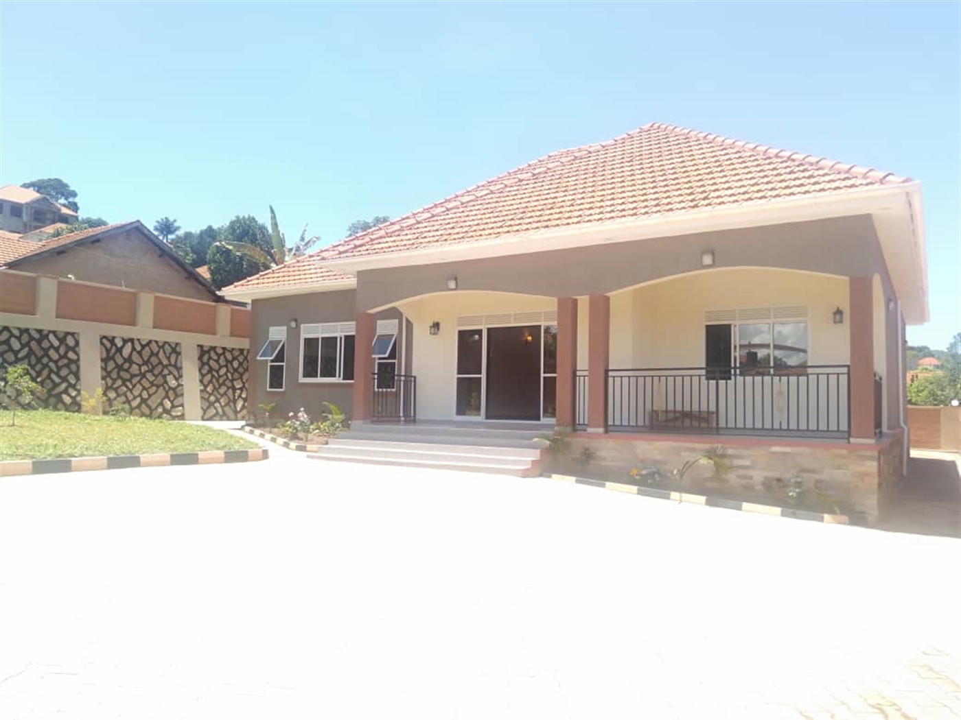 Bungalow for sale in Akright Wakiso