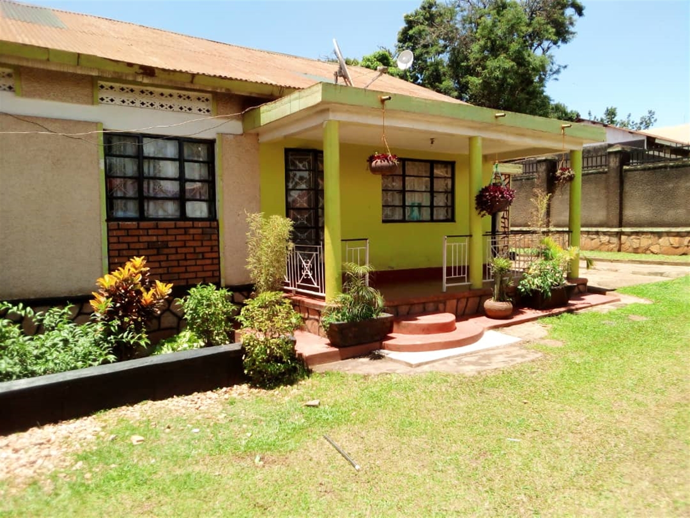 Bungalow for sale in Najjanankumbi Wakiso