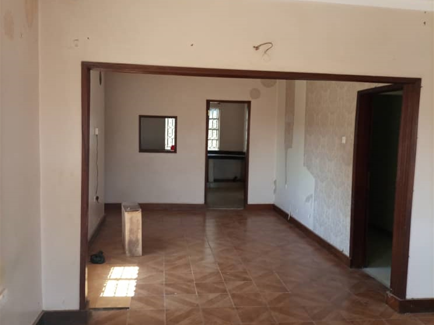 Bungalow for rent in Kansanga Kampala