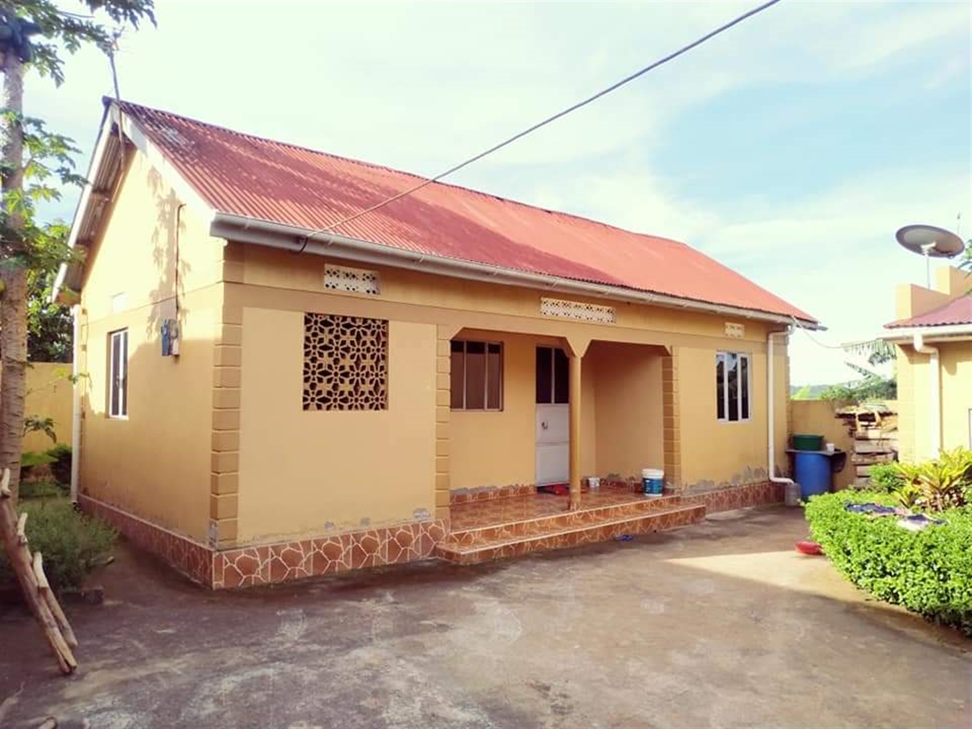 Bungalow for sale in Sonde Mukono