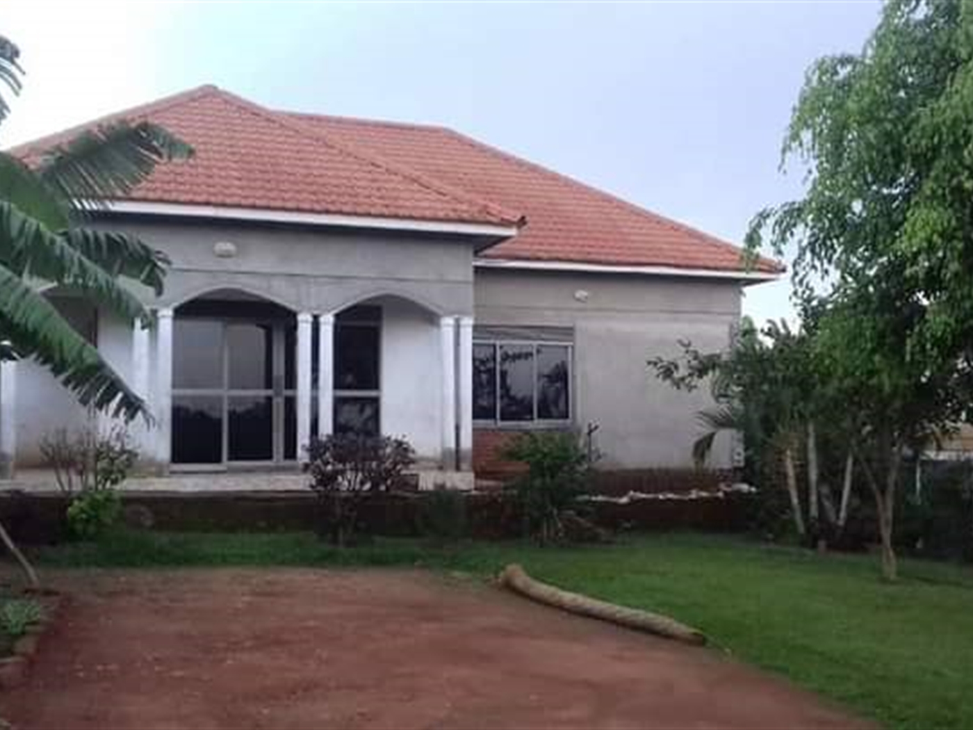 Bungalow for sale in Kubbiri Mukono