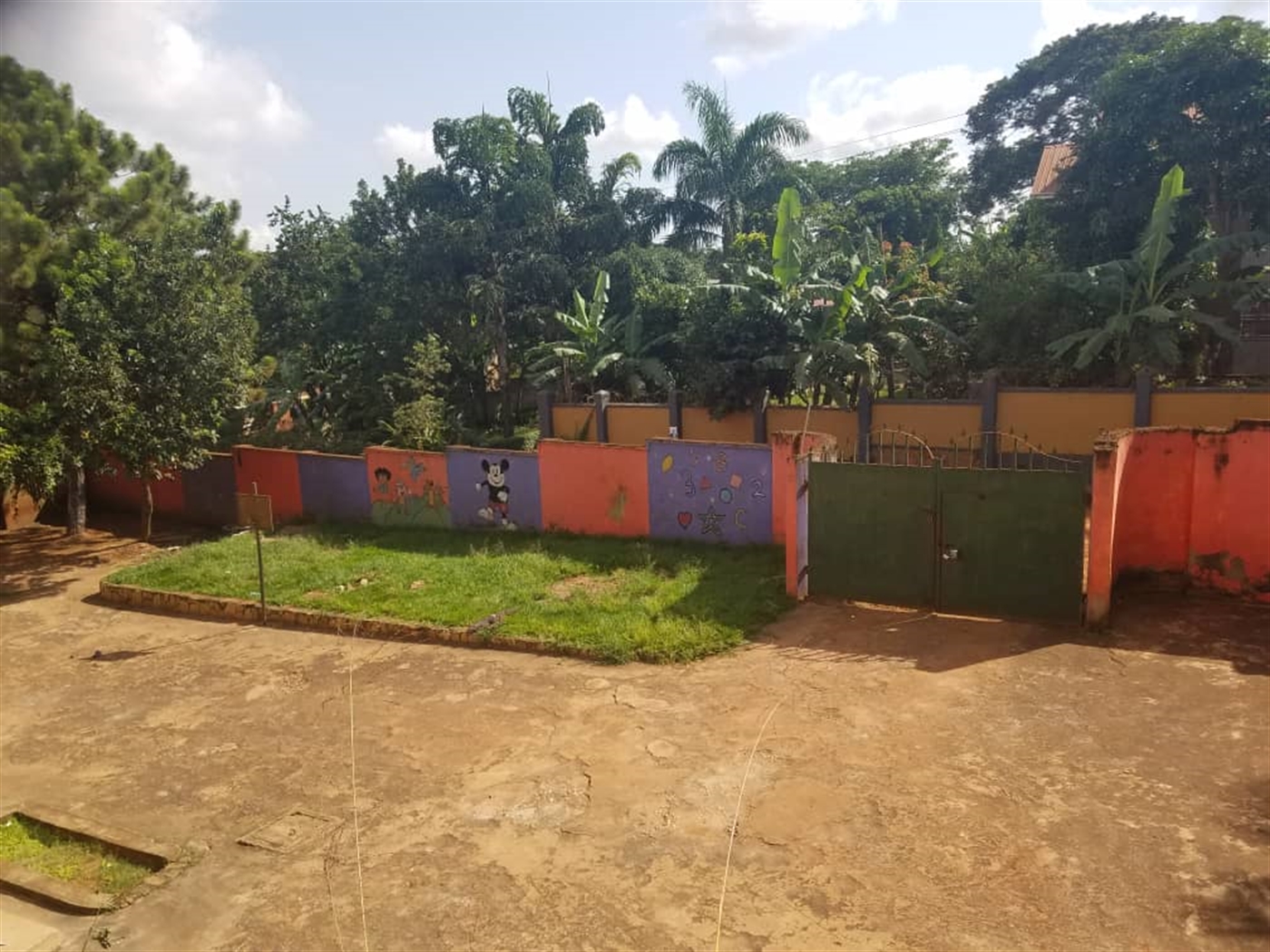 Storeyed house for sale in Seguku Wakiso