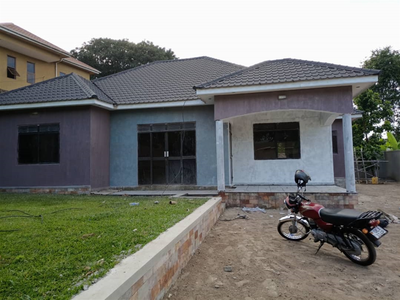 Bungalow for sale in Mutundwe Kampala