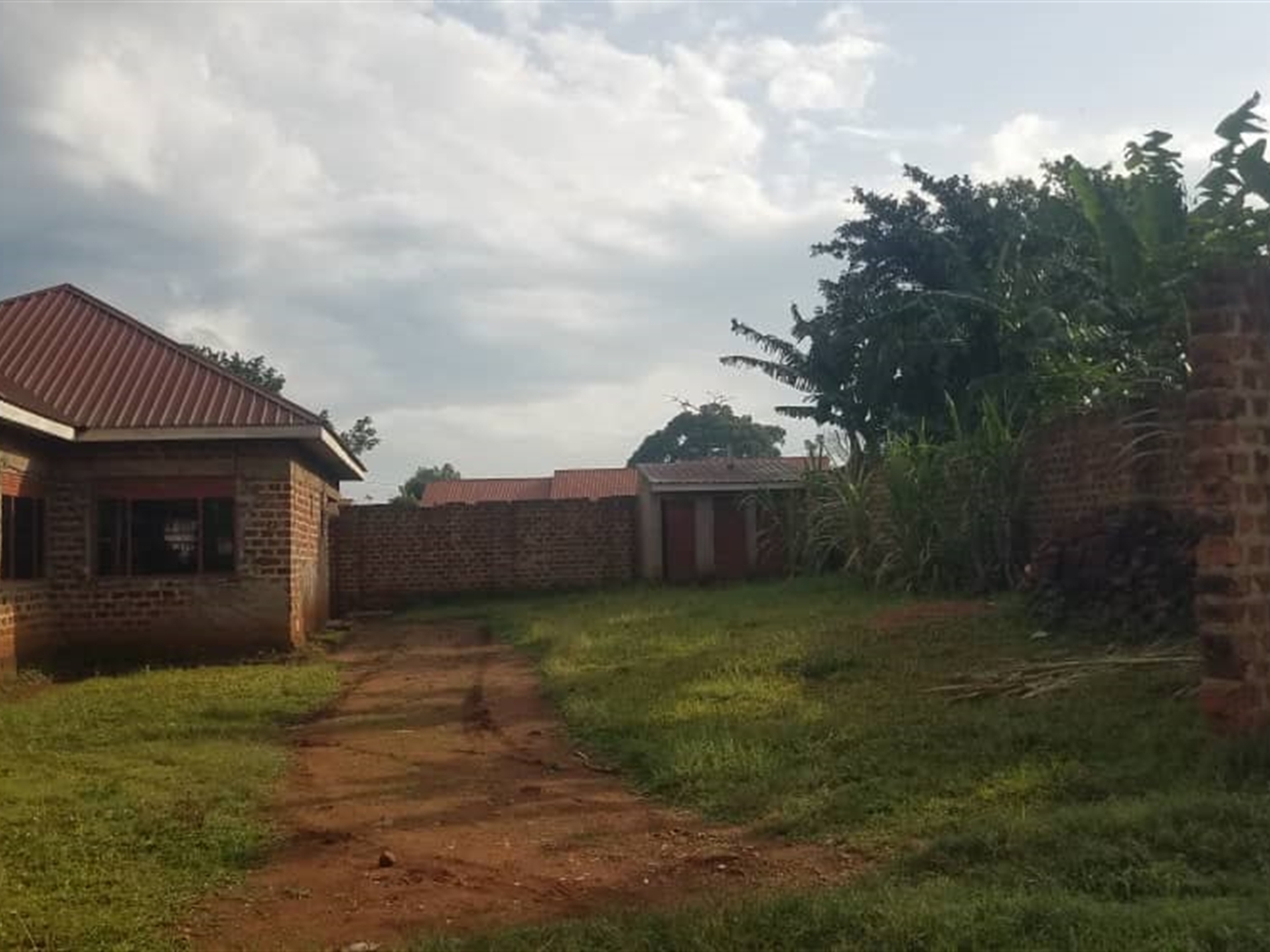 Shell House for sale in Bweyogerere Wakiso