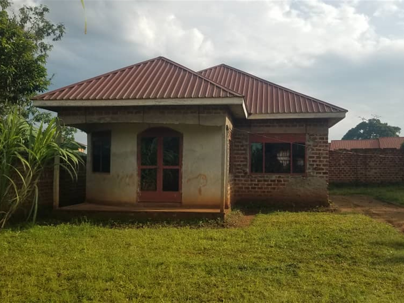 Shell House for sale in Bweyogerere Wakiso