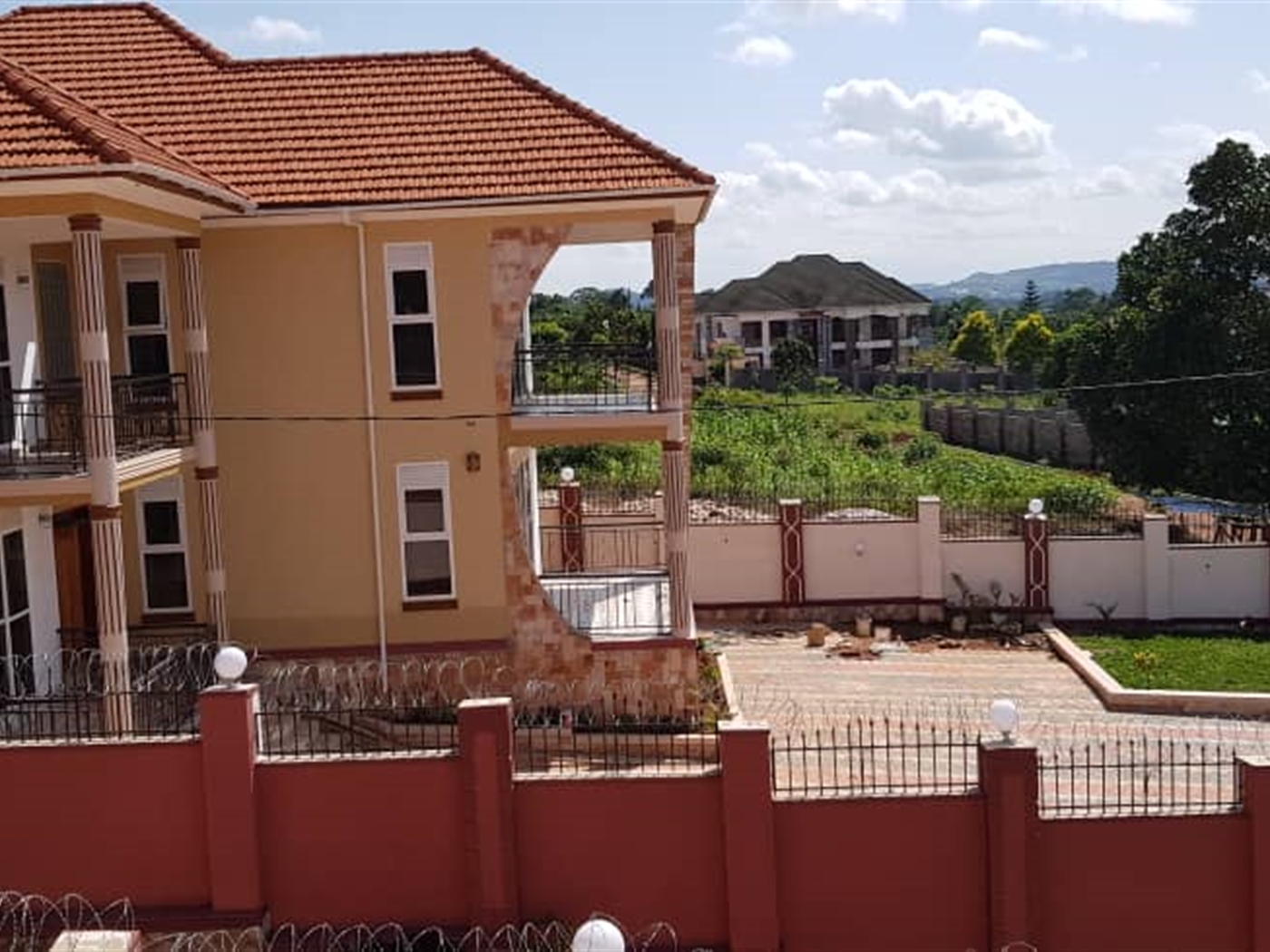 Mansion for sale in Bwebajja Wakiso