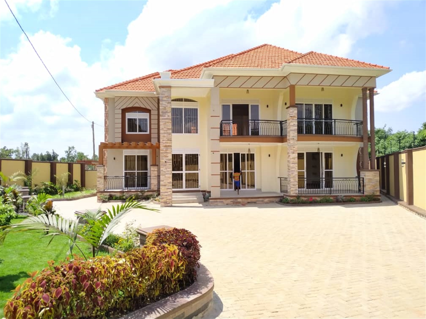 Storeyed house for sale in Kiwaatule Kampala