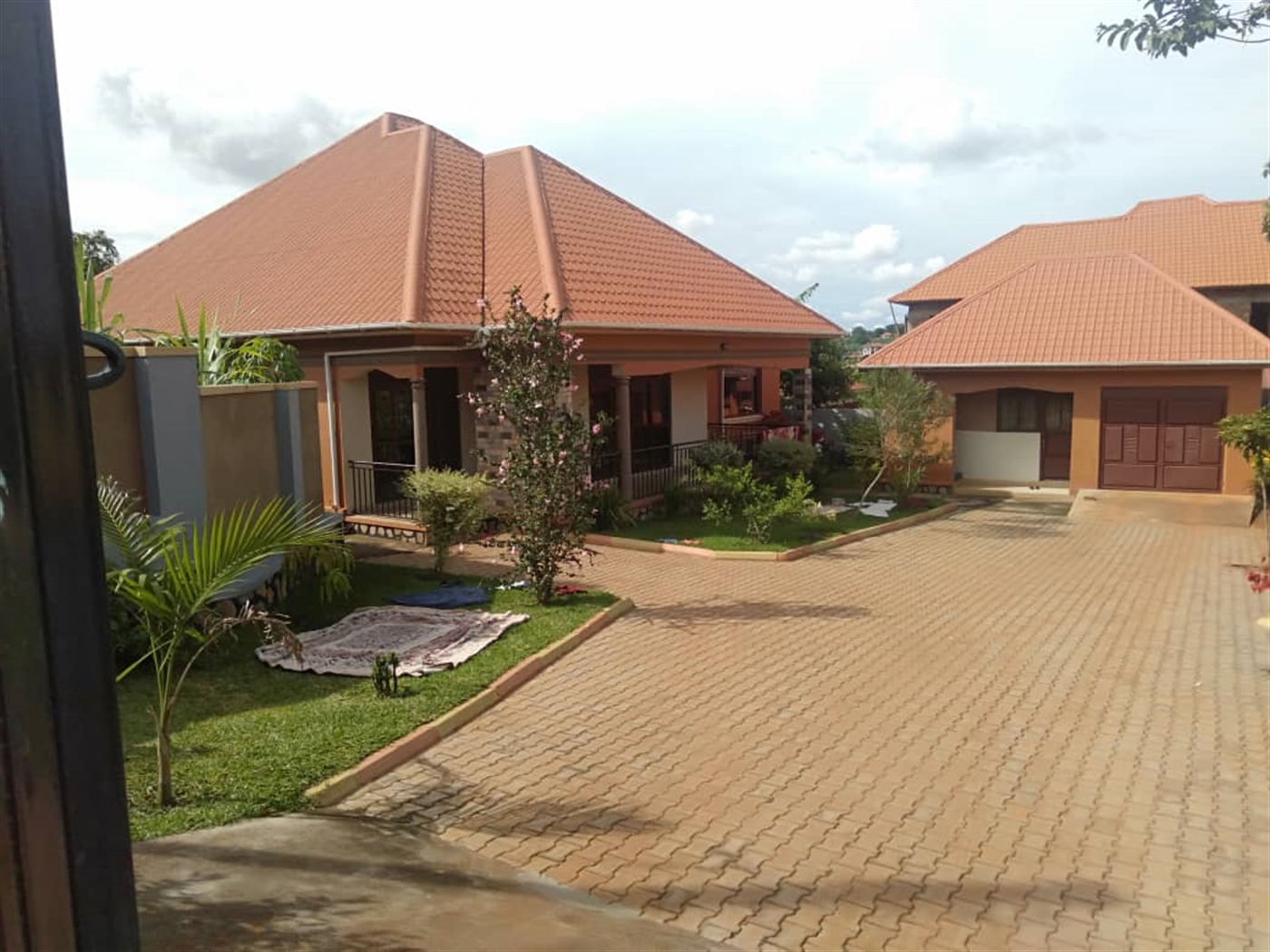 Bungalow for sale in Bwebajja Wakiso