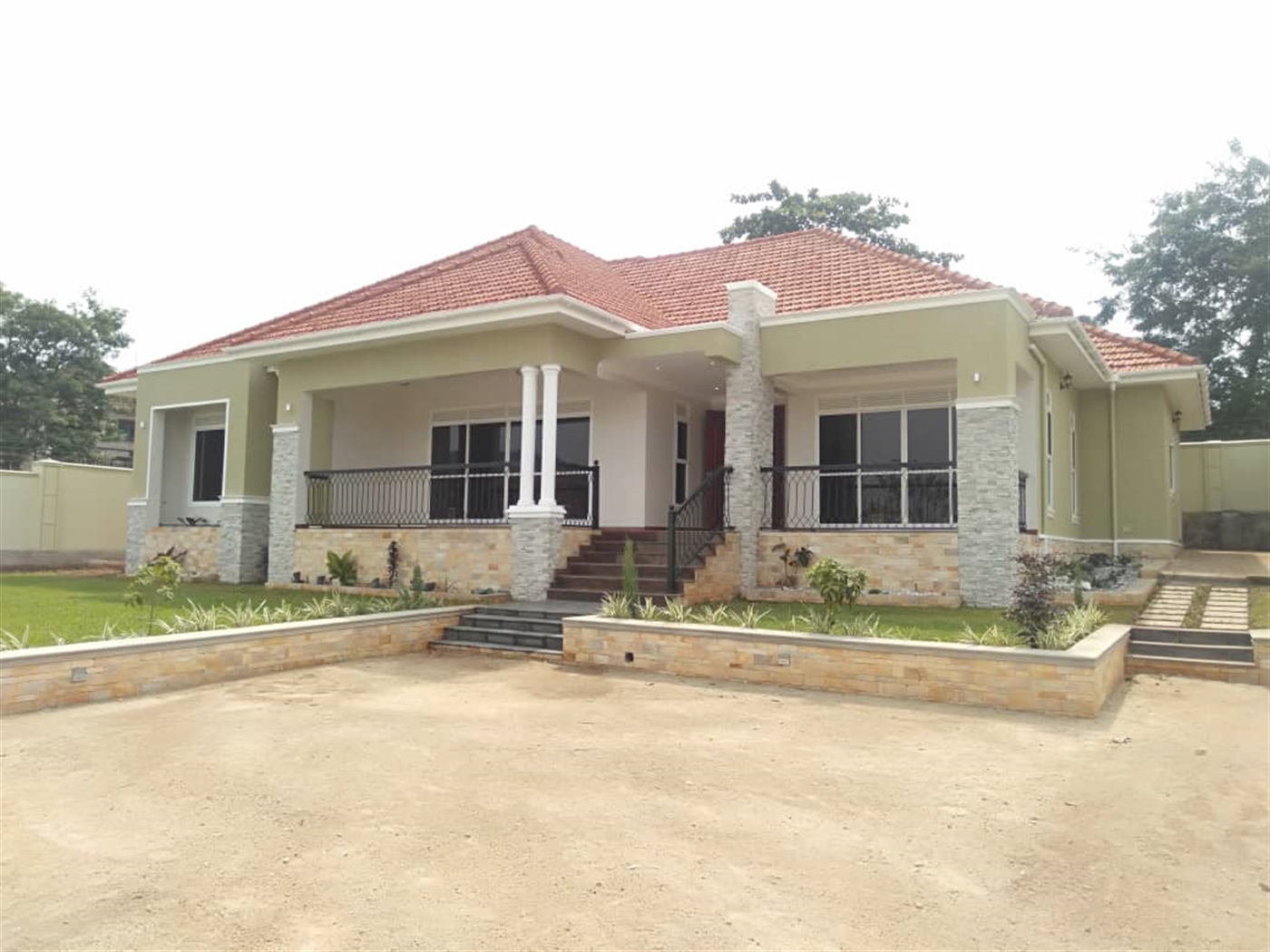 Bungalow for sale in Kitende Wakiso