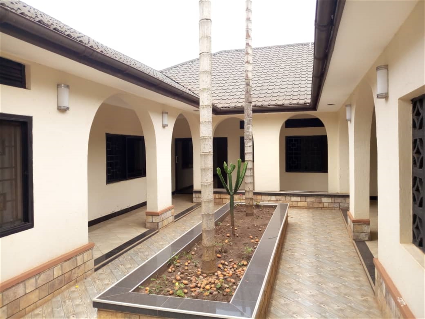 Mansion for sale in Kansanga Kampala