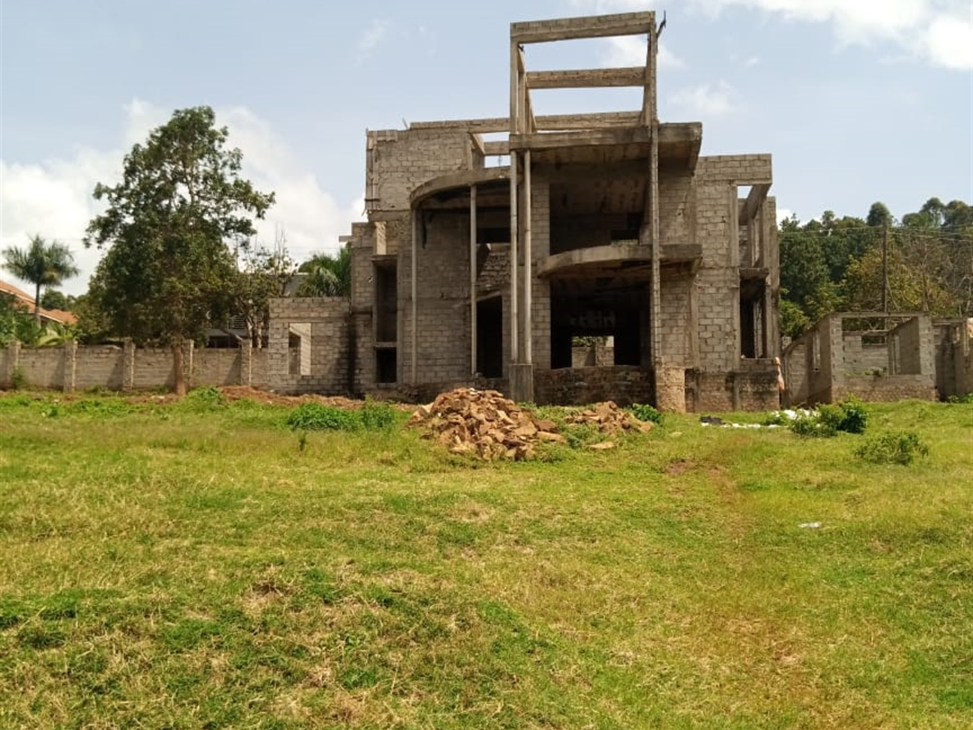 Shell House for sale in Nakigalala Wakiso