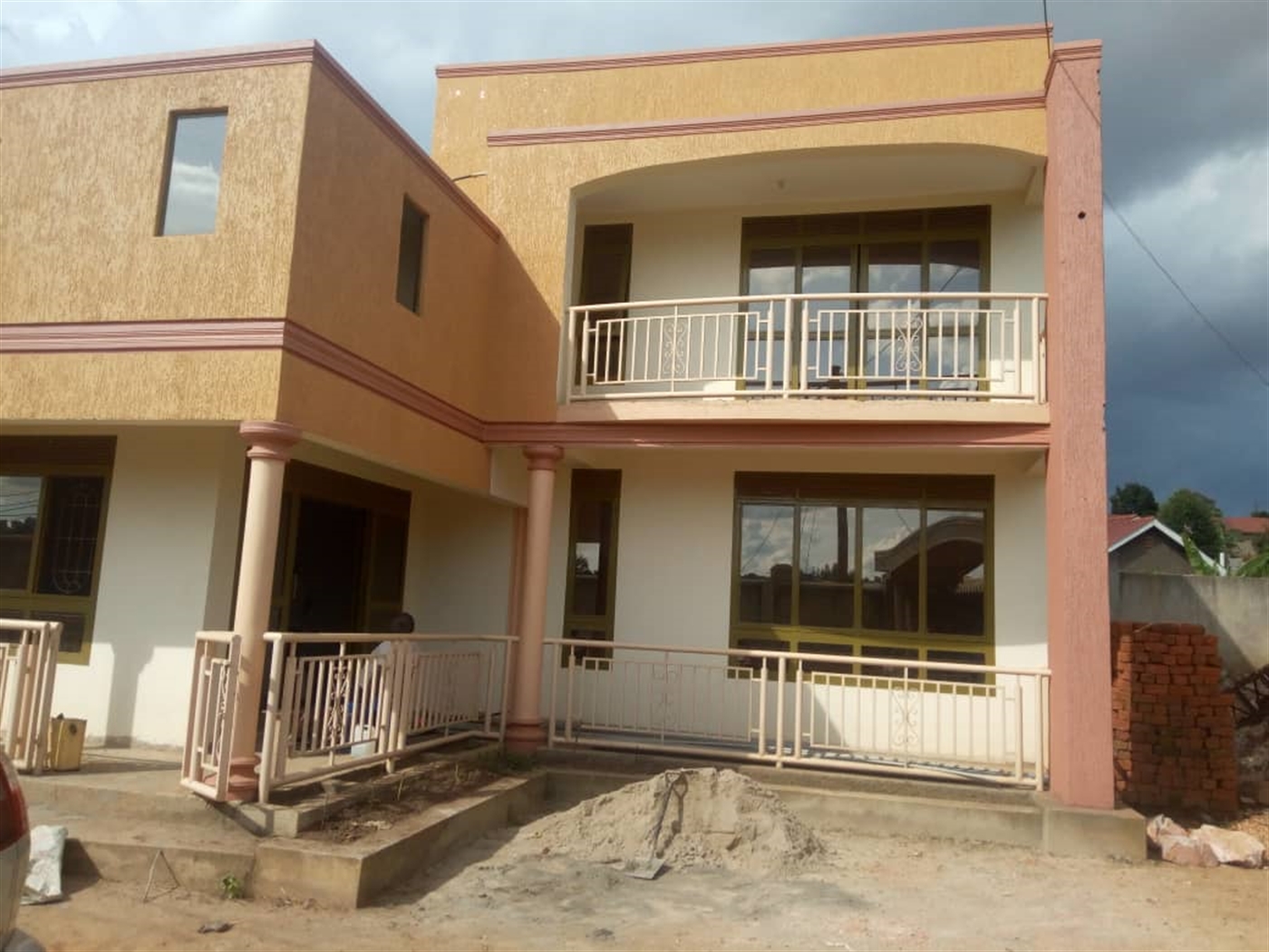 Town House for sale in Nansana Wakiso