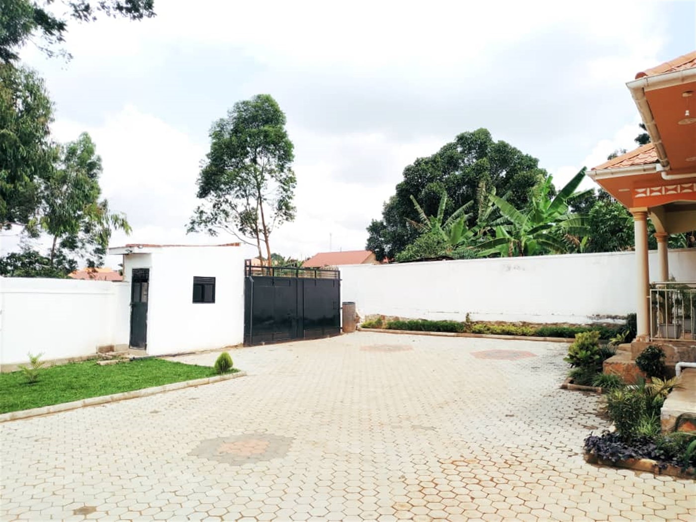 Bungalow for sale in Seeta Mukono