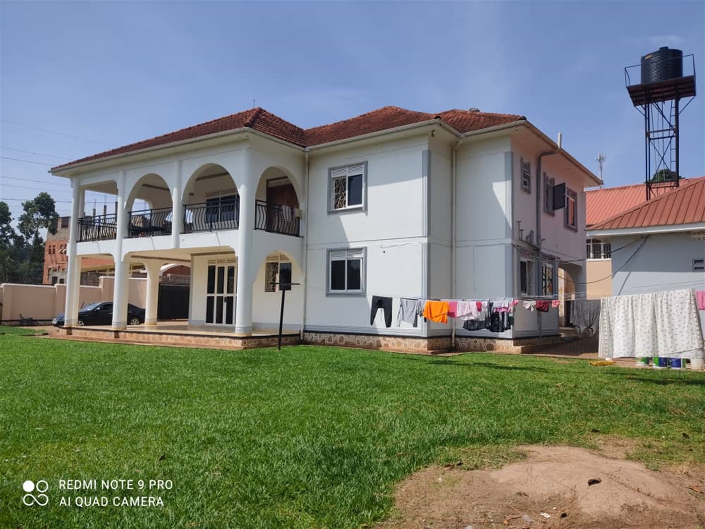 Mansion for sale in Kira Wakiso