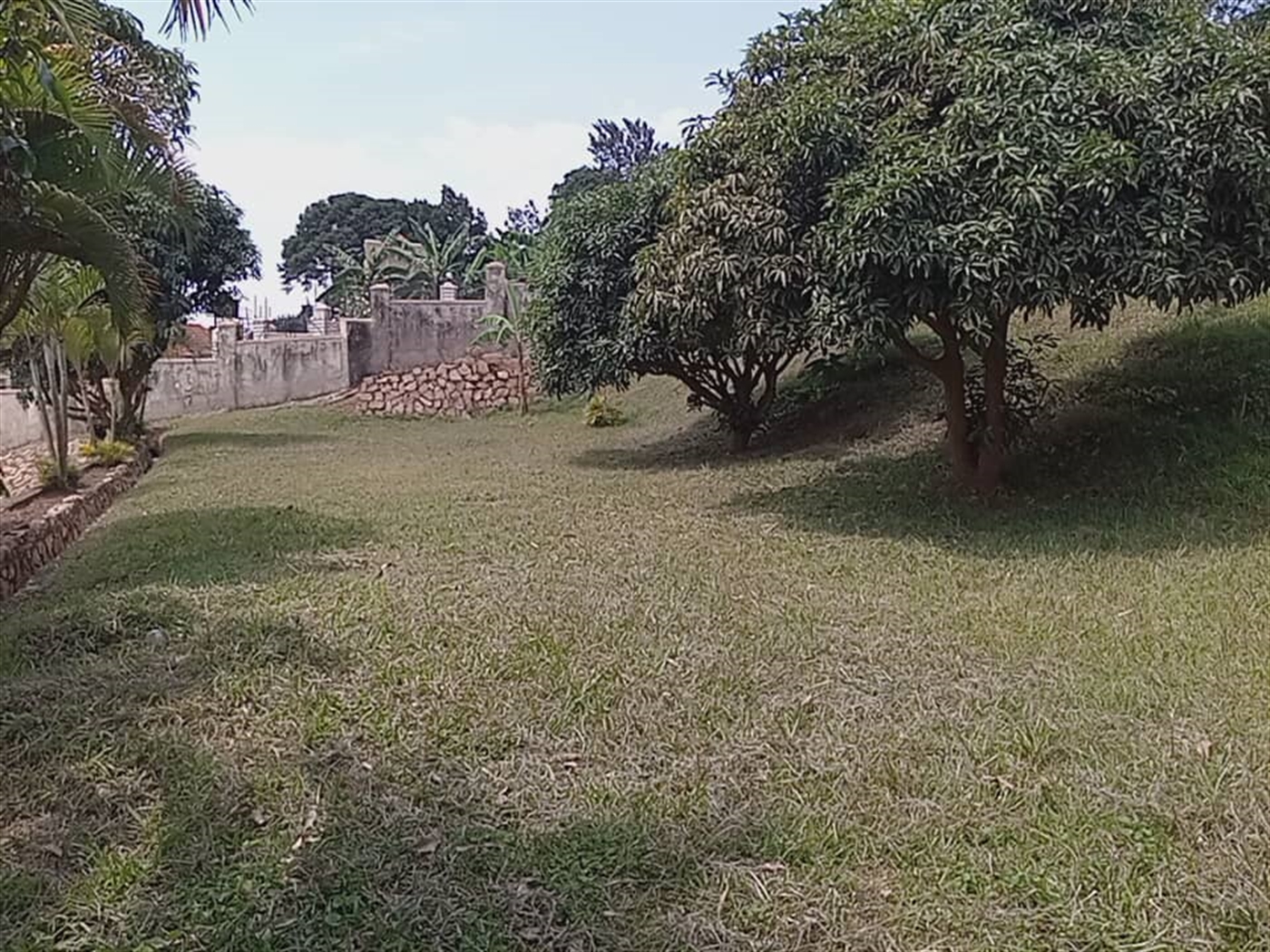 Maisonette for sale in Mutundwe Wakiso