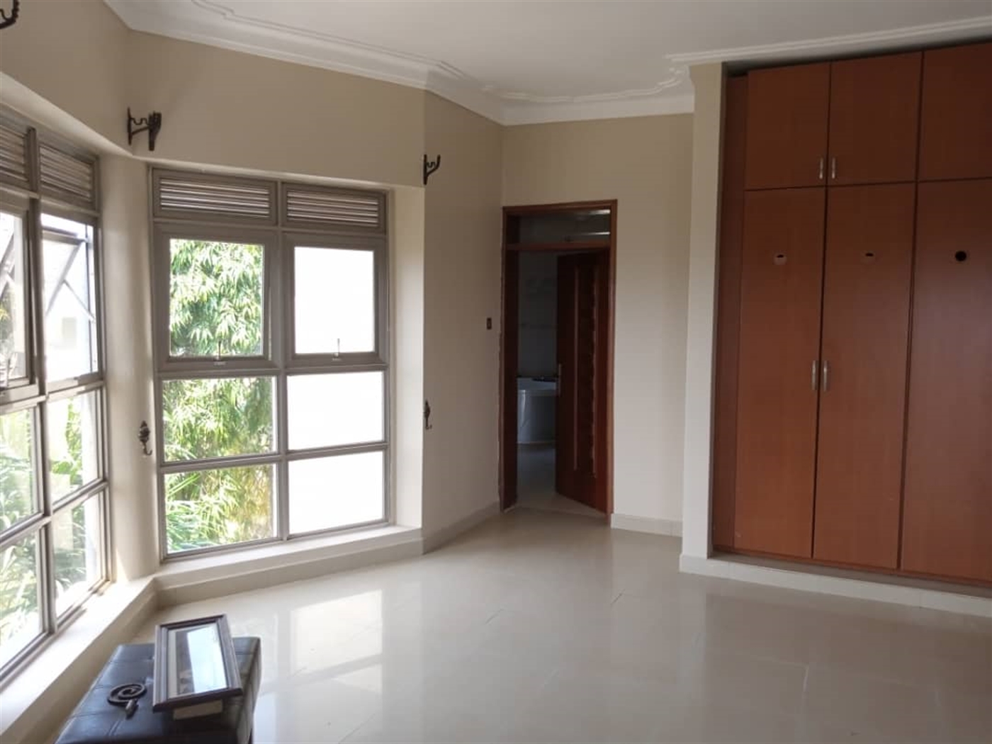 Maisonette for sale in Mutundwe Wakiso