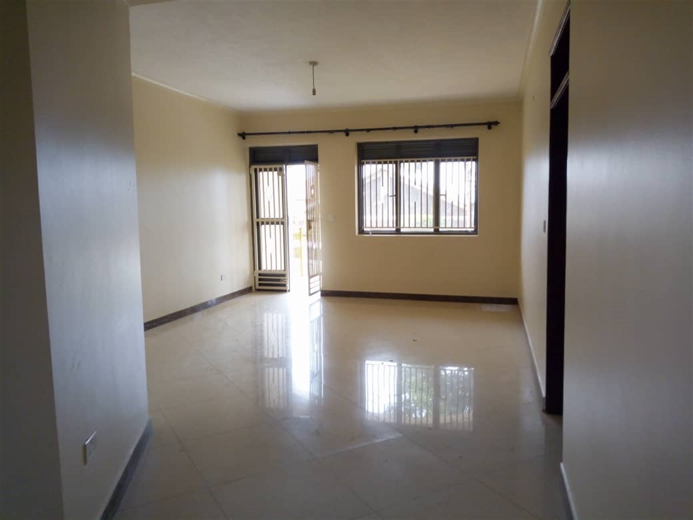 Apartment for sale in Bweyogerere Wakiso