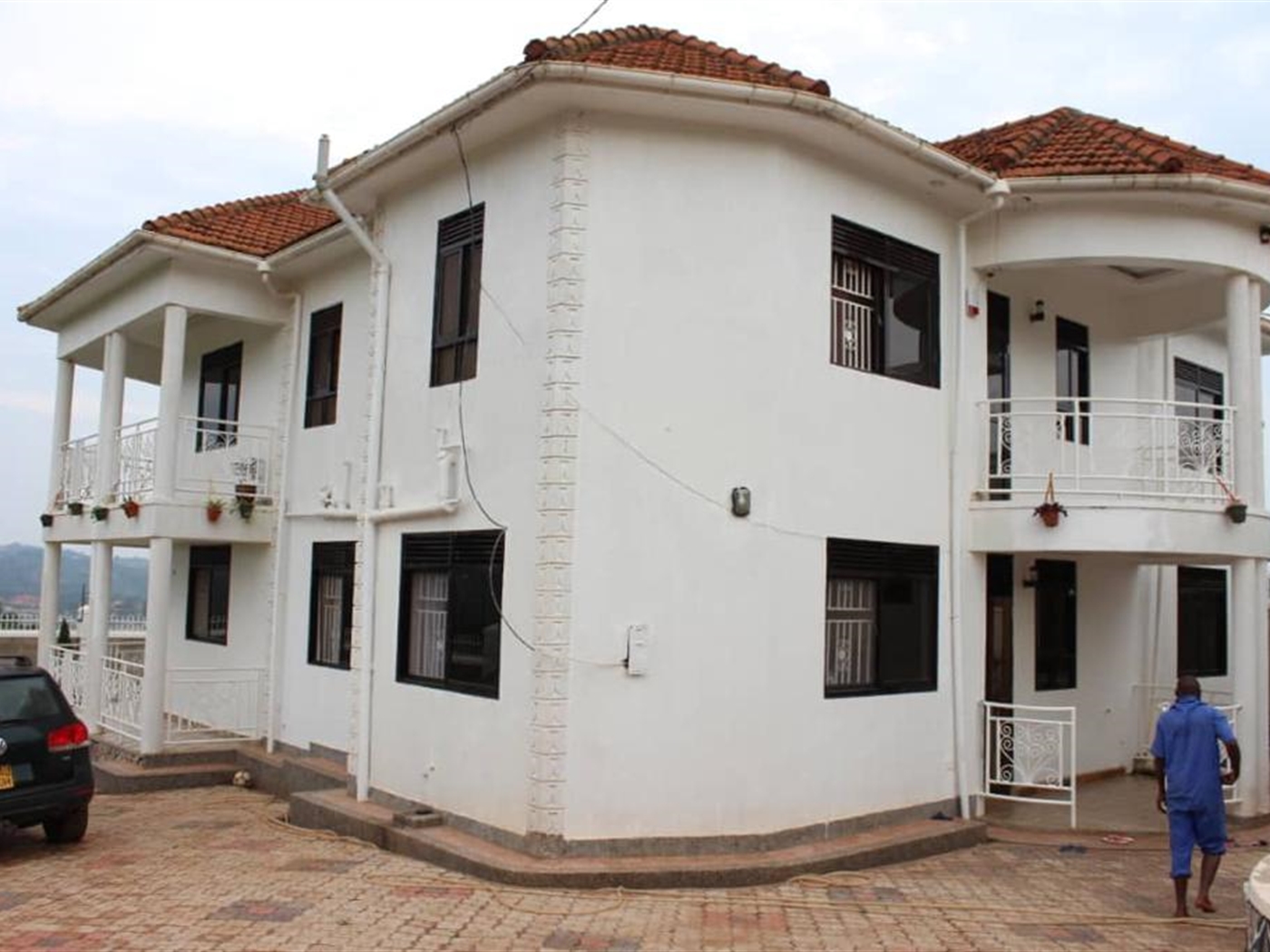 Storeyed house for sale in Bwebajja Wakiso