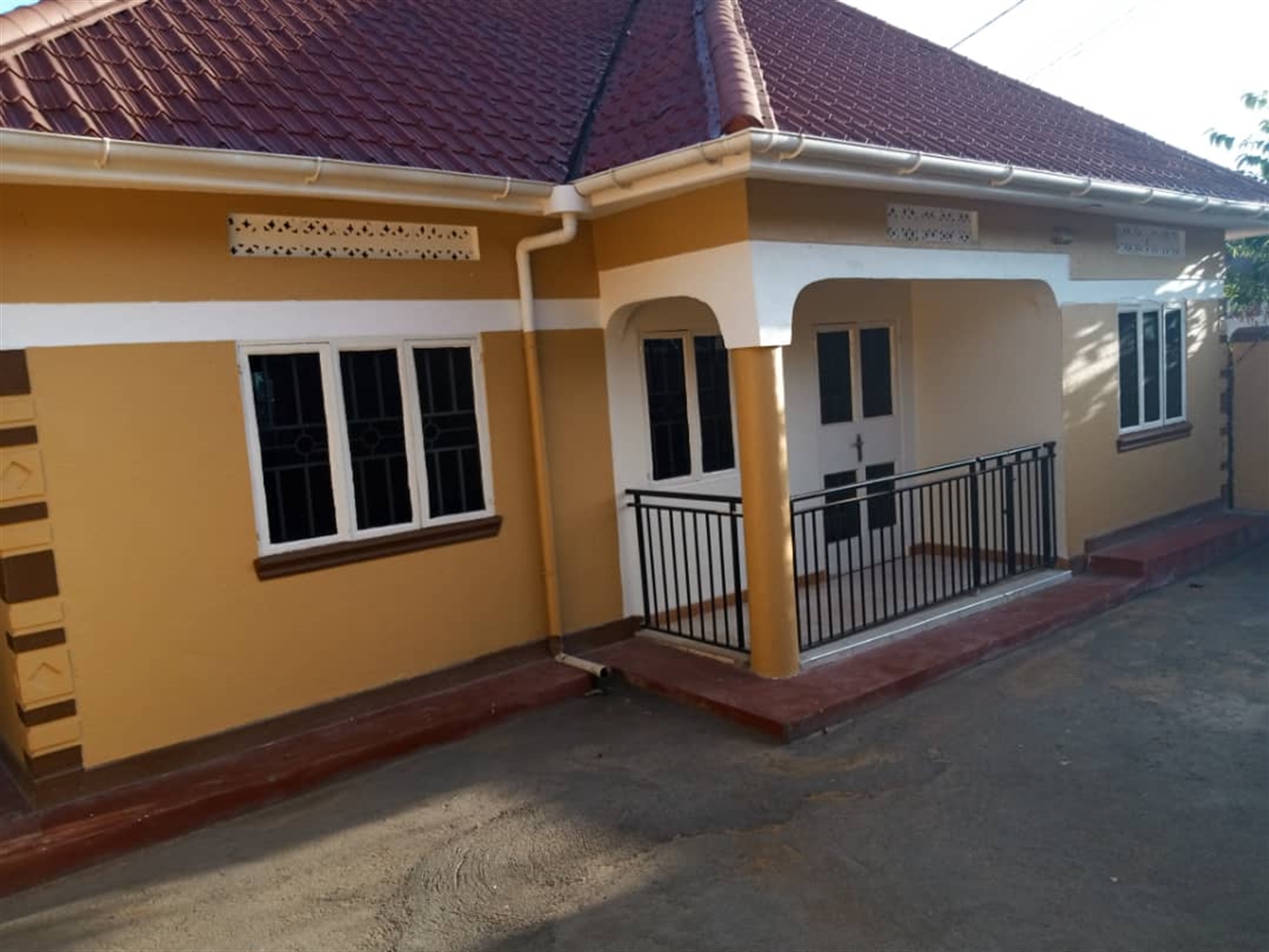 Bungalow for sale in Kanyanya Kampala