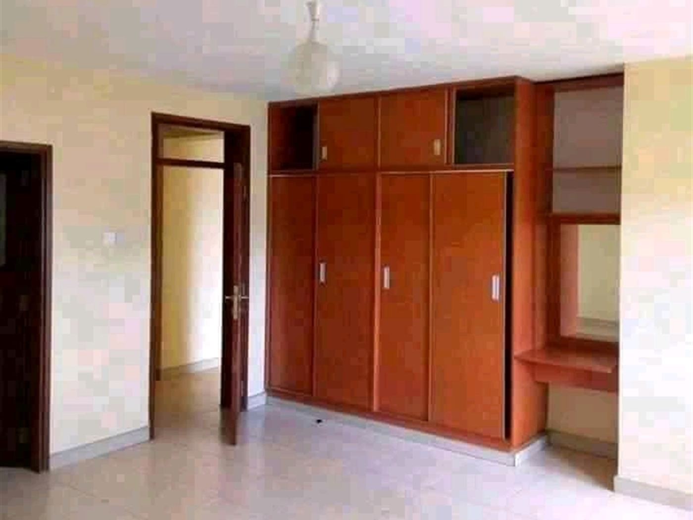 Apartment for sale in Bugoloobi Kampala