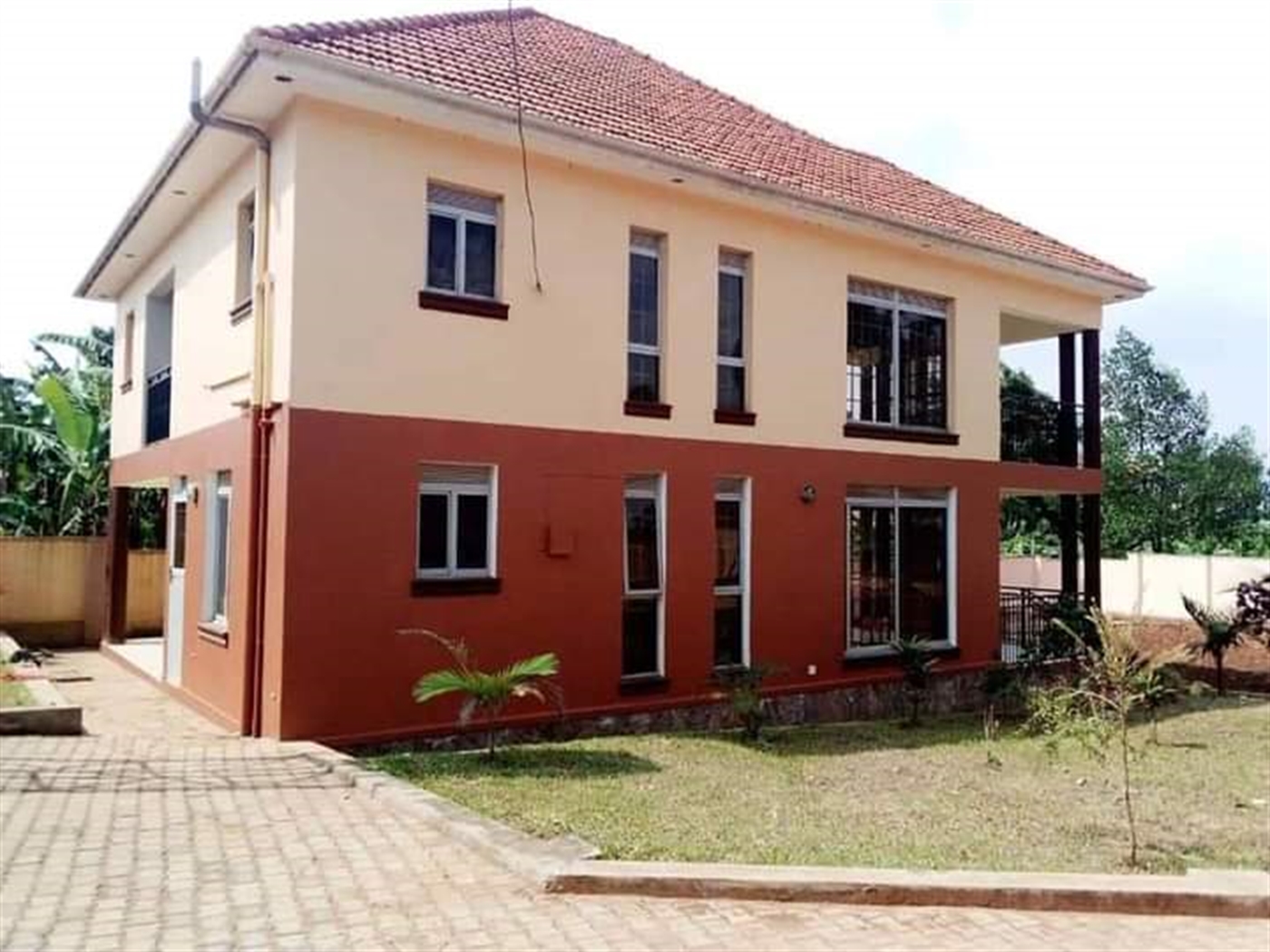 Storeyed house for sale in Wampeewo Wakiso