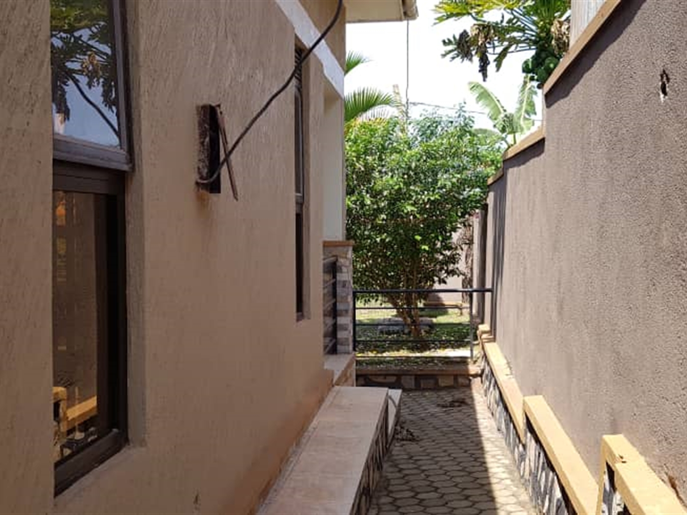 Bungalow for sale in Kitende Wakiso