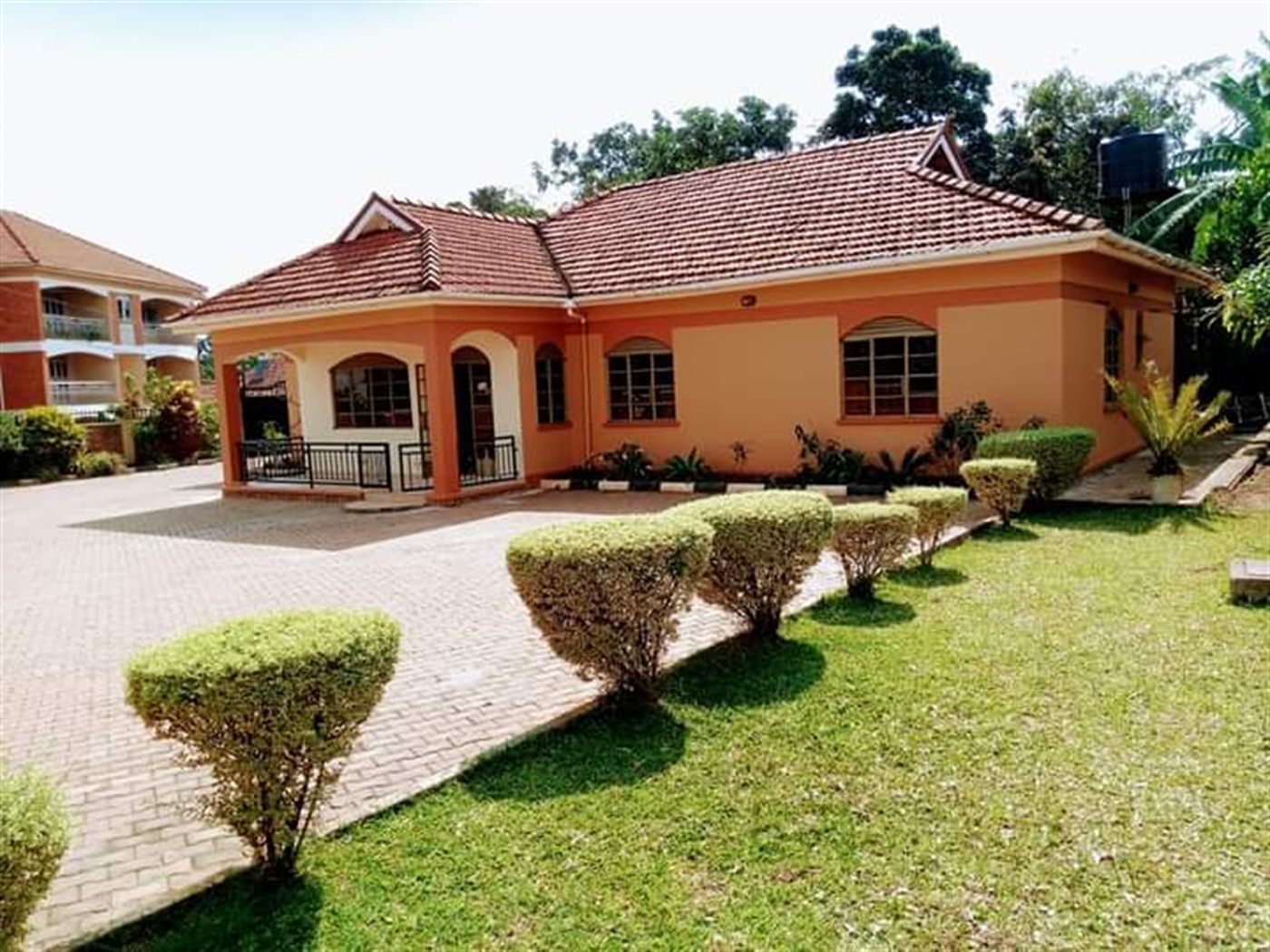 Bungalow for sale in Naalya Wakiso