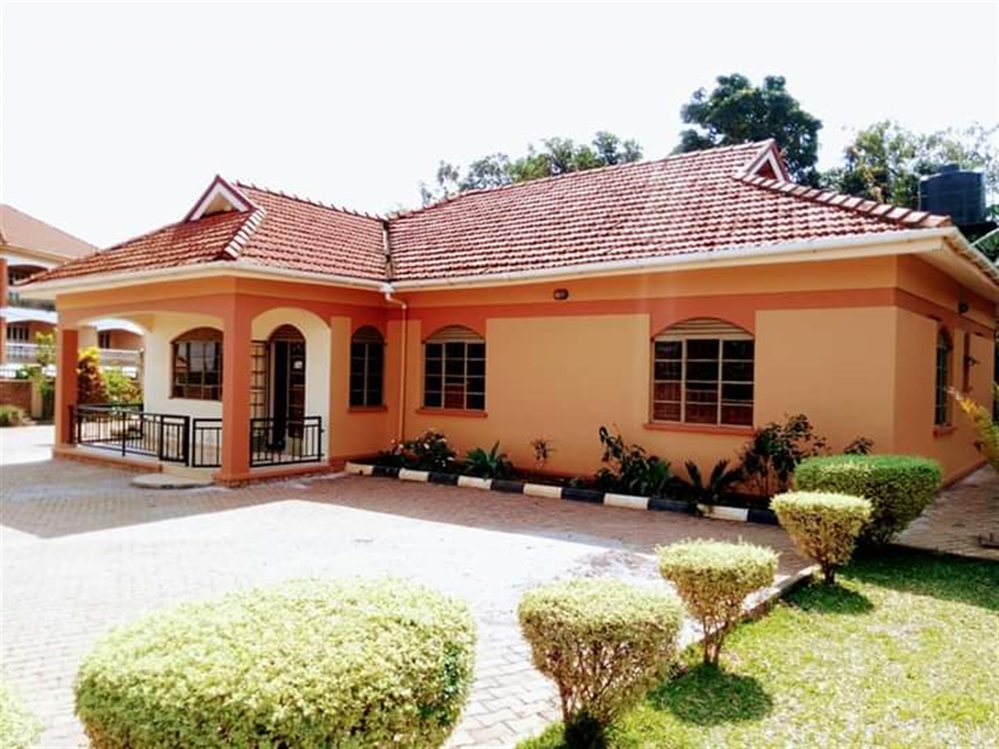 Bungalow for sale in Naalya Wakiso