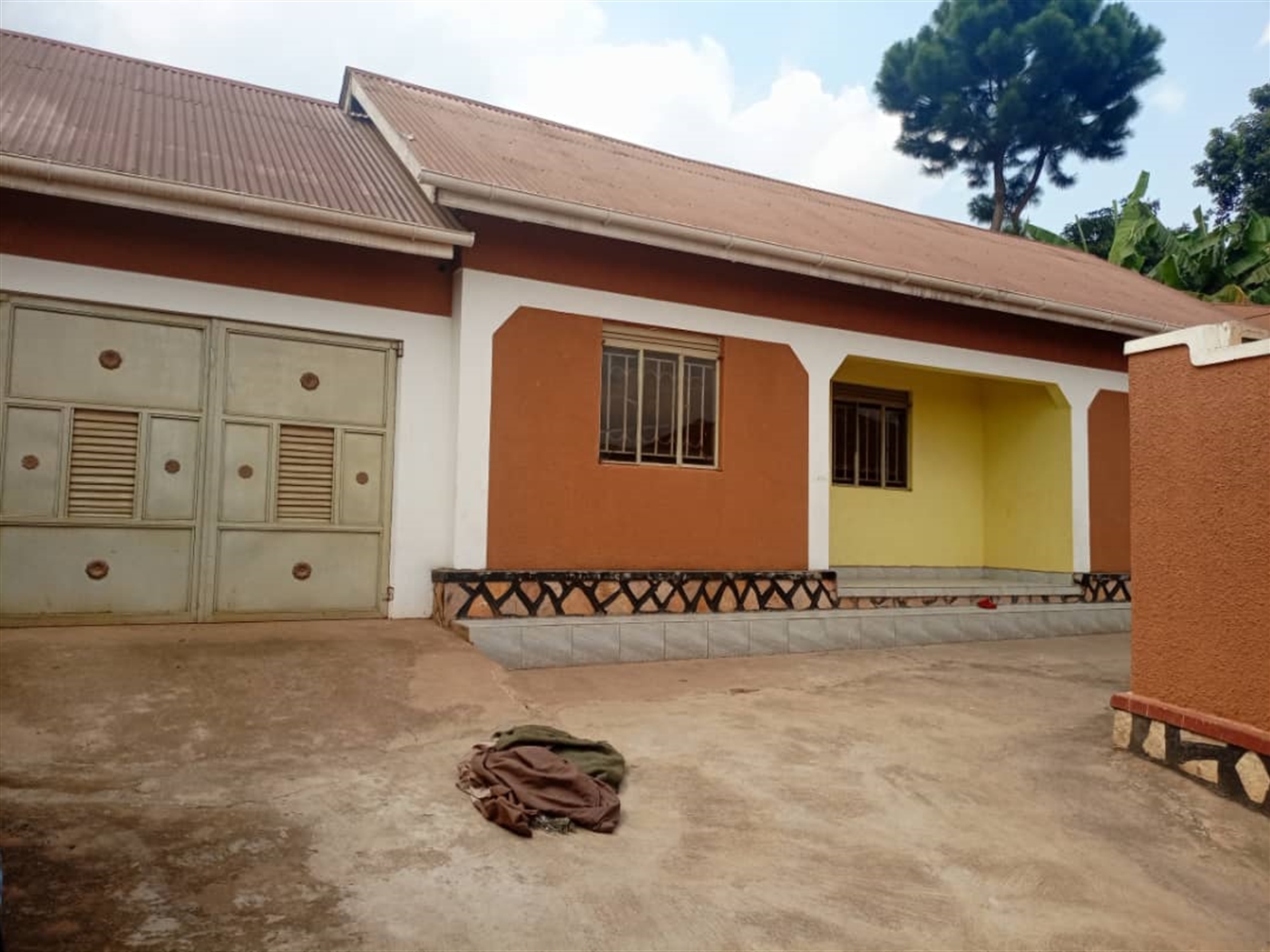 Bungalow for sale in Kawempe Kampala