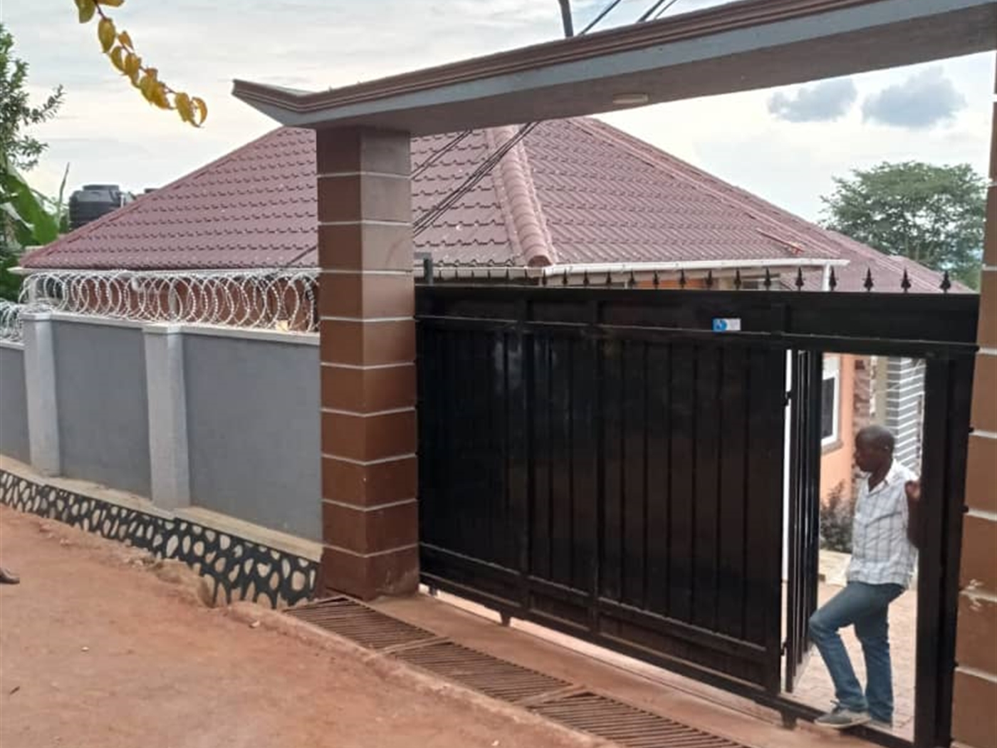 Rental units for sale in Kigo Wakiso