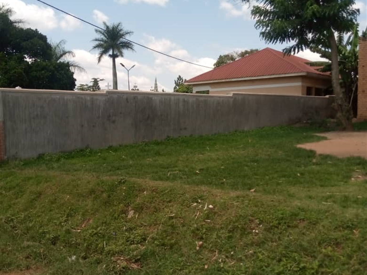 Mansion for sale in Bombo Luweero