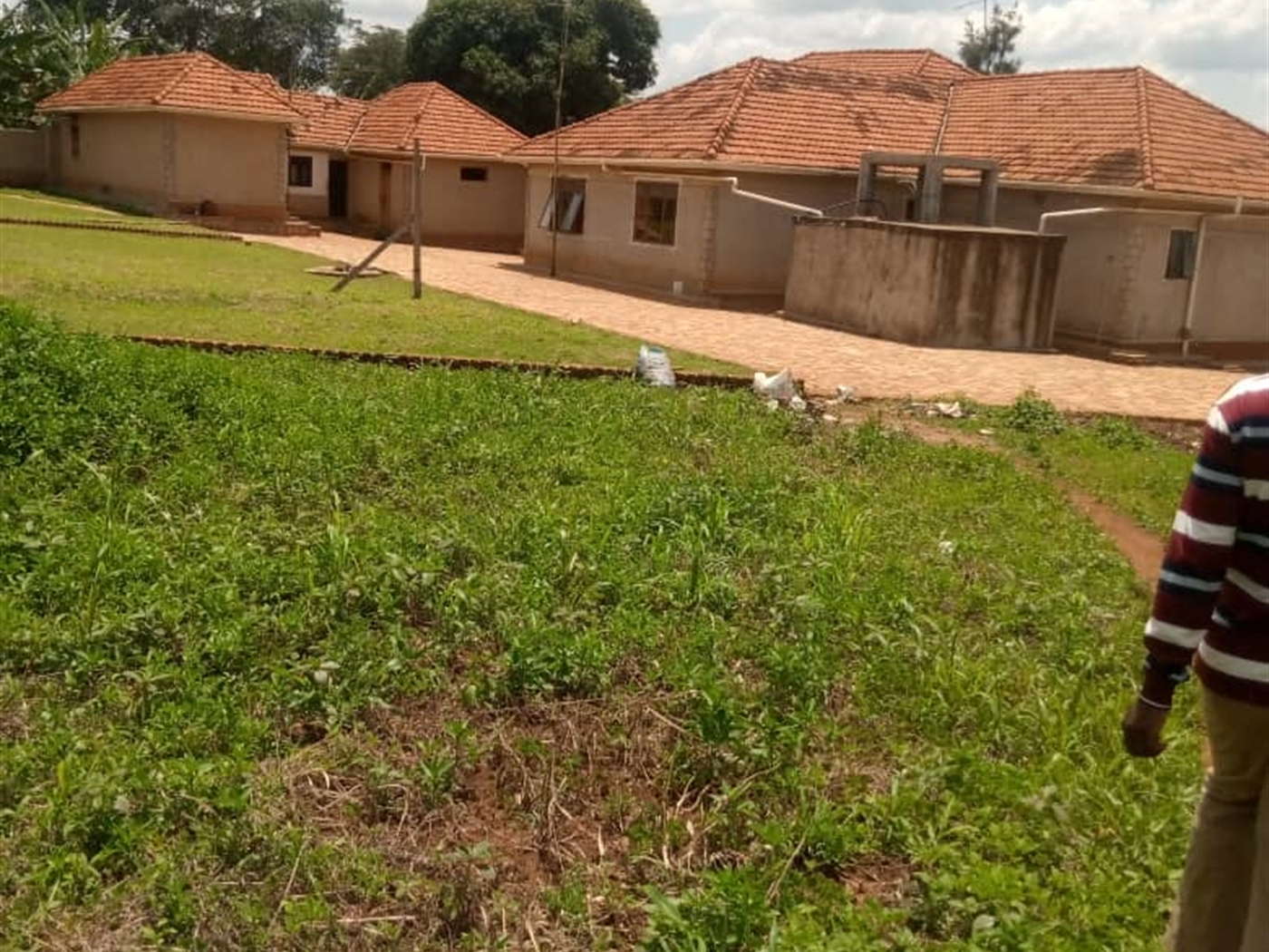 Mansion for sale in Bombo Luweero